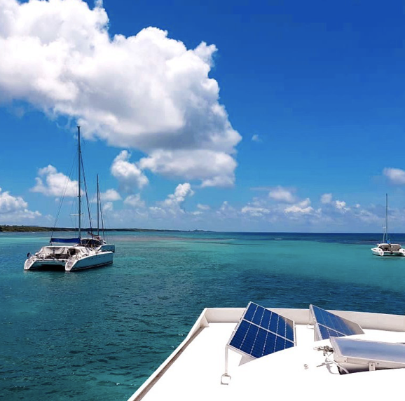 Vivez l'expérience unique d'un House Boat à Sainte Anne à Sainte Anne — environnement naturel