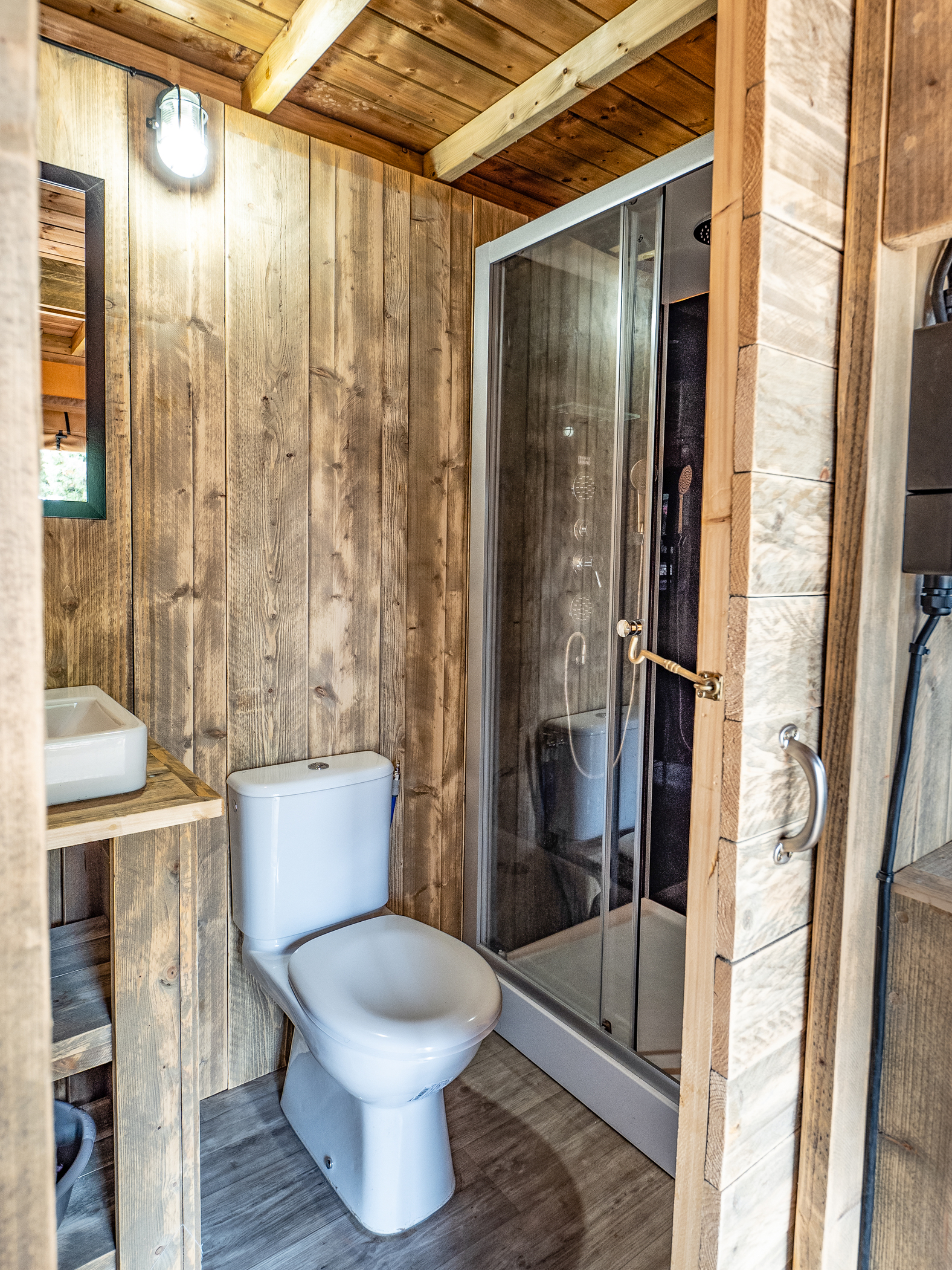 Luna Lodge — Tente avec spa à Castellon à Castellon — chambre