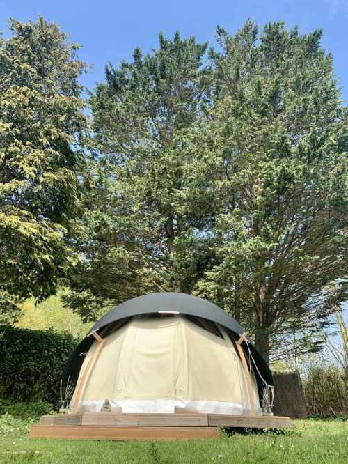 Bulle Wigwam — Évasion romantique avec spa à Pas-de-Calais à Lisbourg — chambre