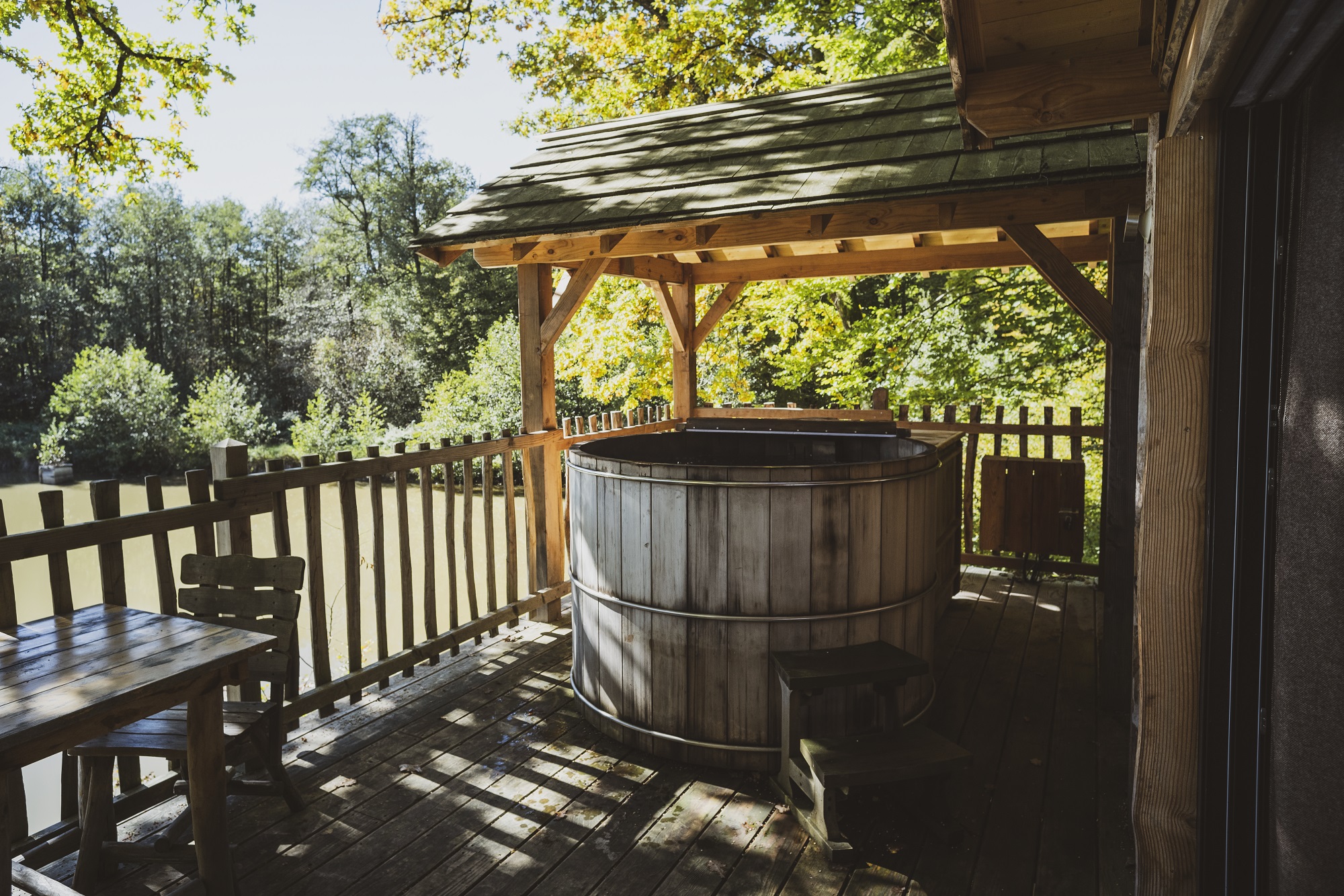 Cabane Spa Harmonie : une évasion sur pilotis en Franche-Comté à Joncherey — vue intérieure