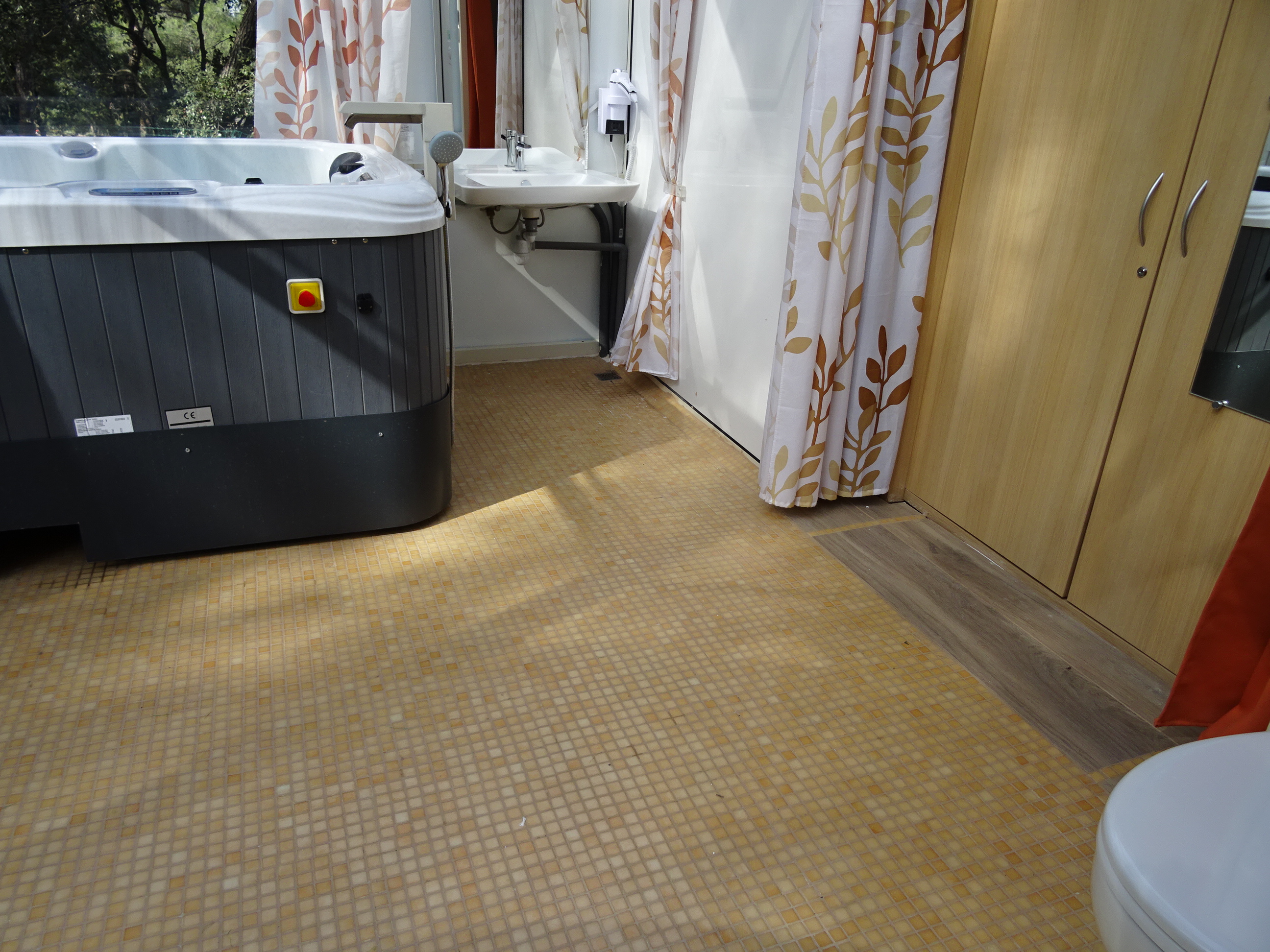 Bulle PMR sous les Mûriers & Spa