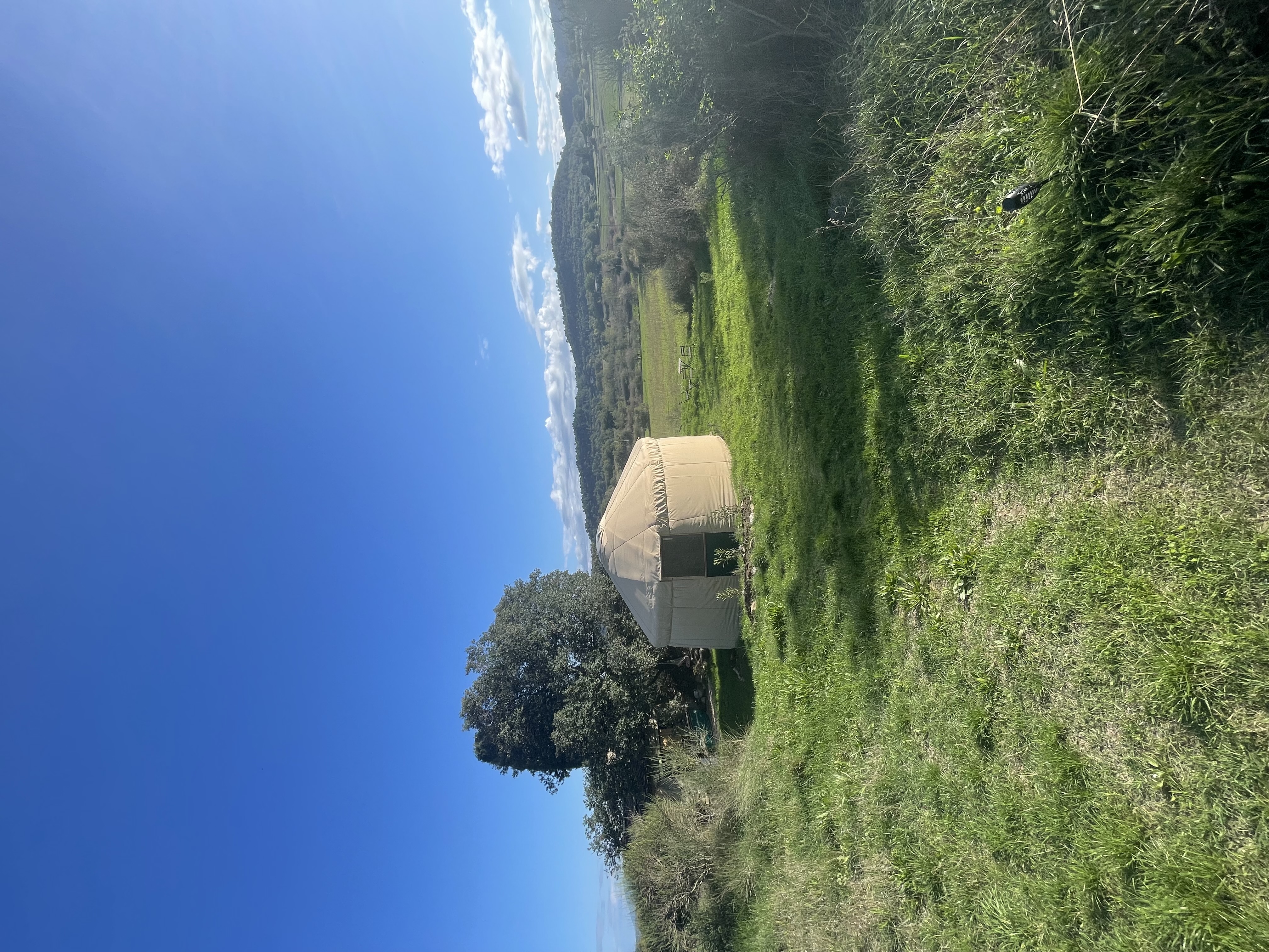 Yourte à la ferme des bréguières — Séjour avec vue panoramique à St Martin dans le Var