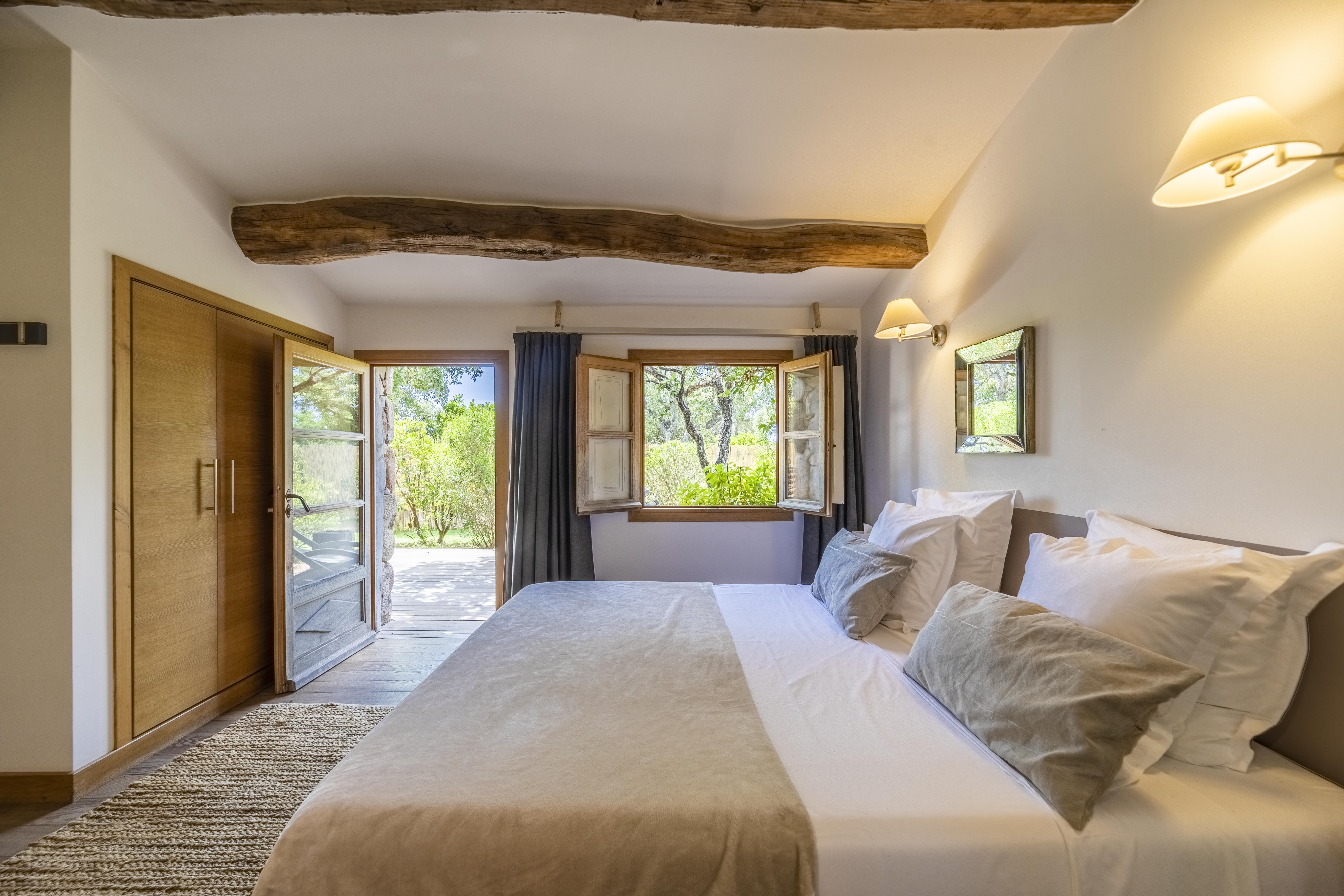 Le Caseddu — Maison insolite avec spa à Corse-du-Sud à Porto-Vecchio — vue intérieure