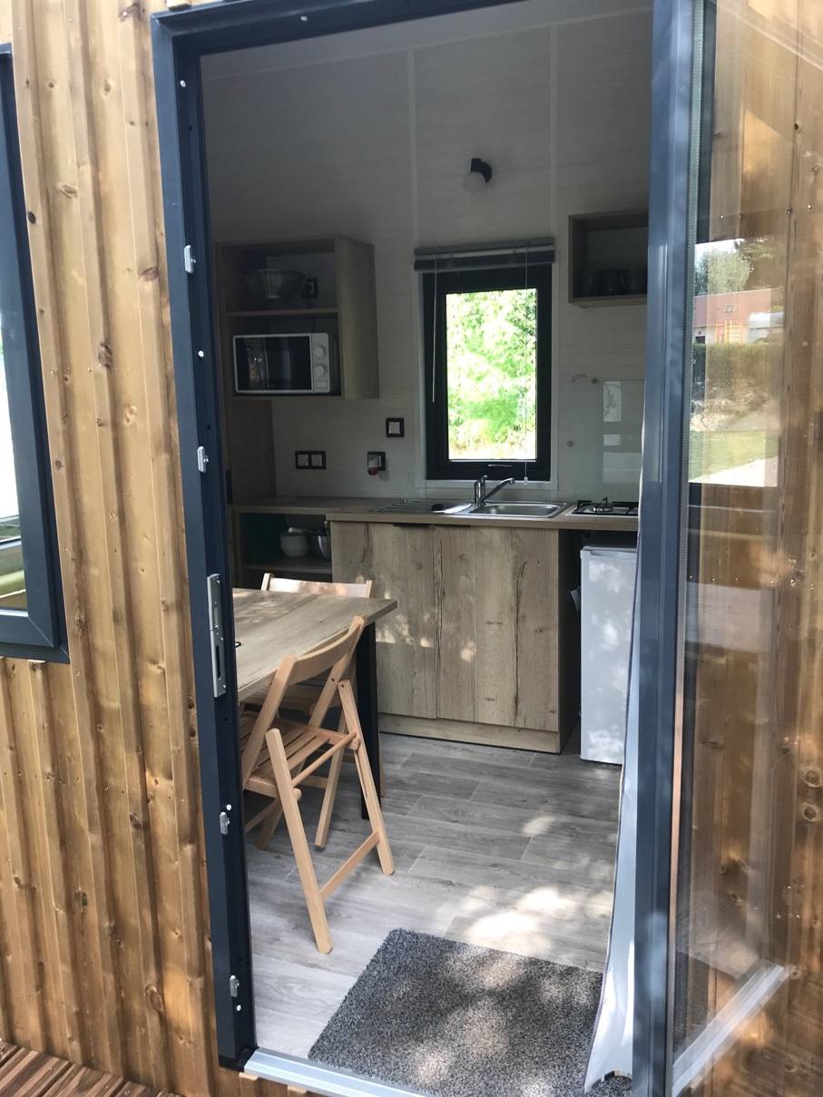 Tiny House de la Trye — Séjour avec jacuzzi à La Trye (Oise) à Bresles — salle de bain