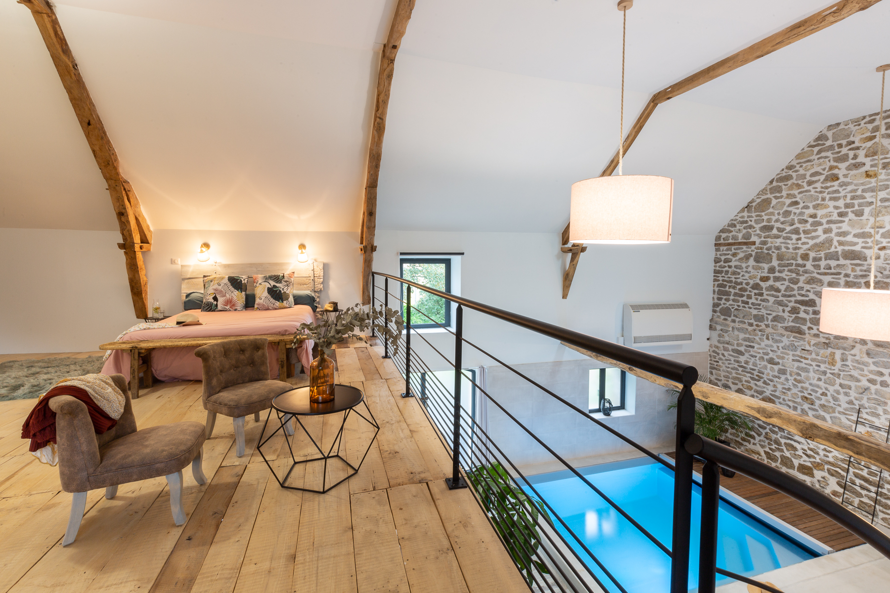 Le loft des Hauts de Bagadou : une évasion romantique en Occitanie à Martel — espace de vie
