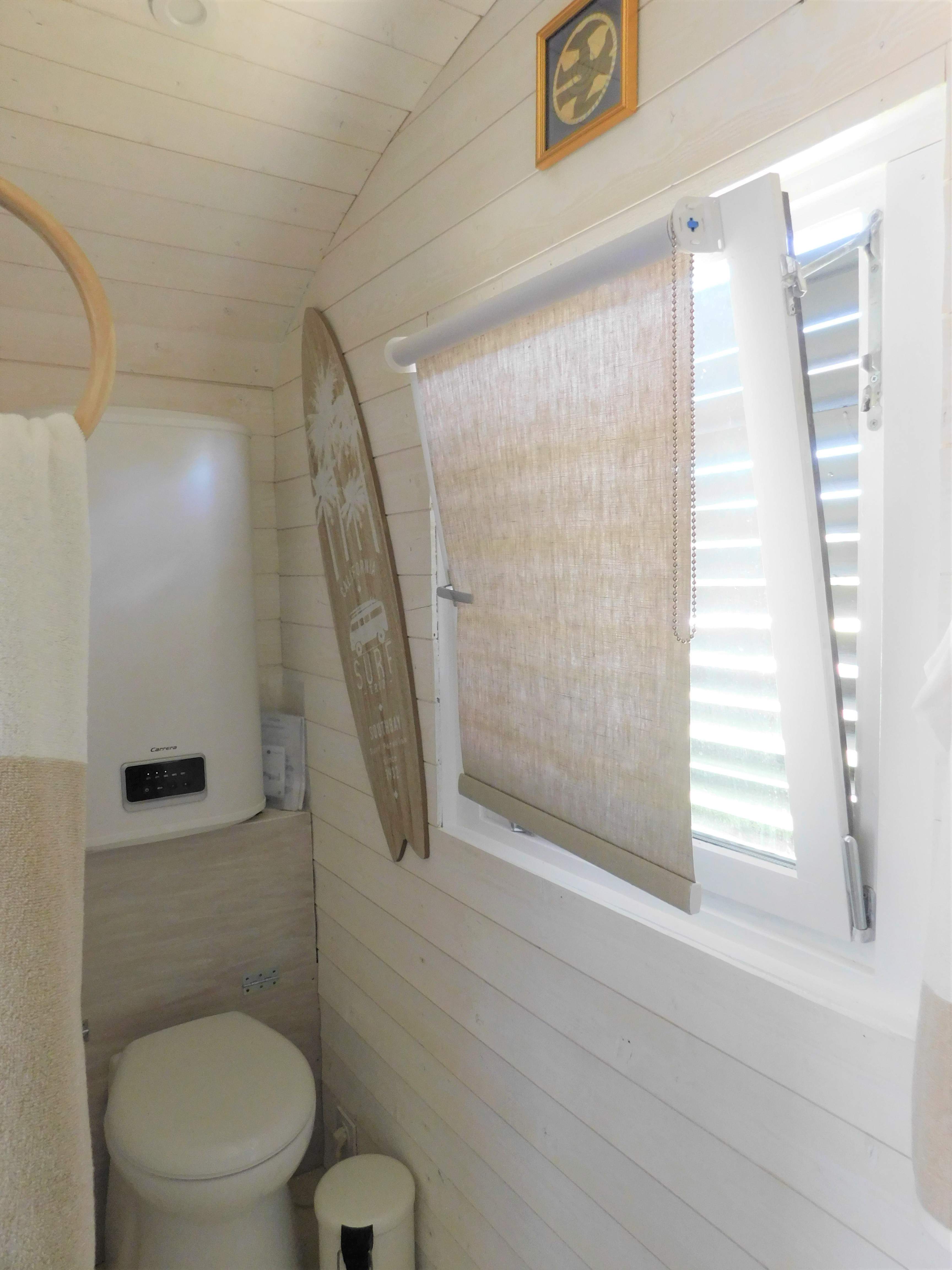 Roulotte Pura Vida — Séjour exotique avec spa à Gard à Nîmes — vue depuis la terrasse