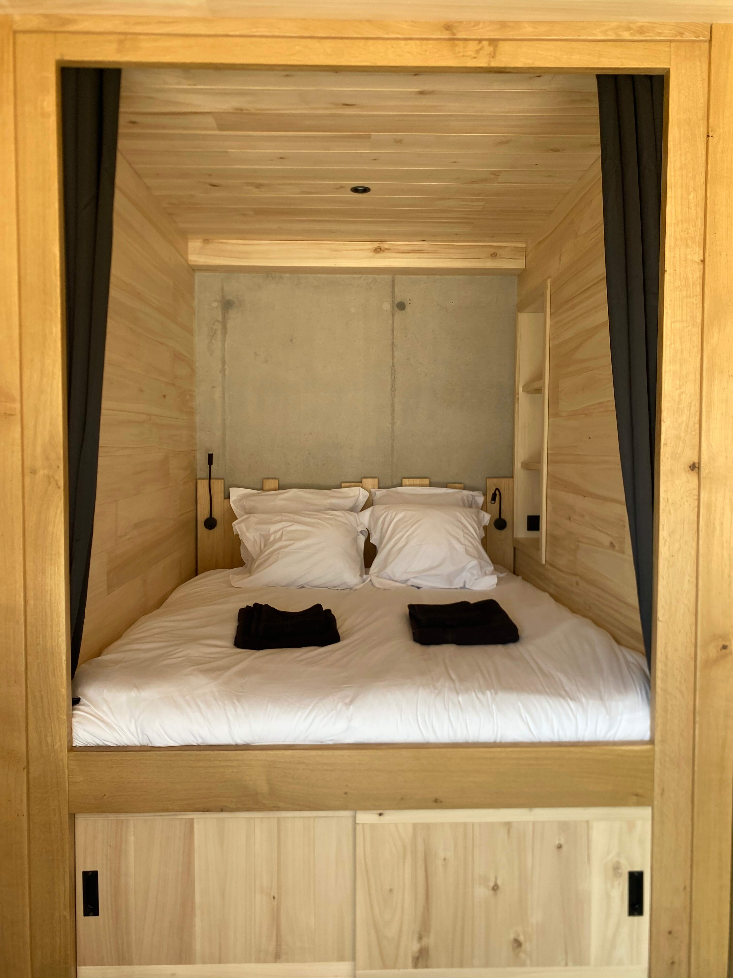 L'échappée des causses — Maison troglodyte avec spa à Mostuéjouls (Aveyron) à Mostuéjouls — chambre