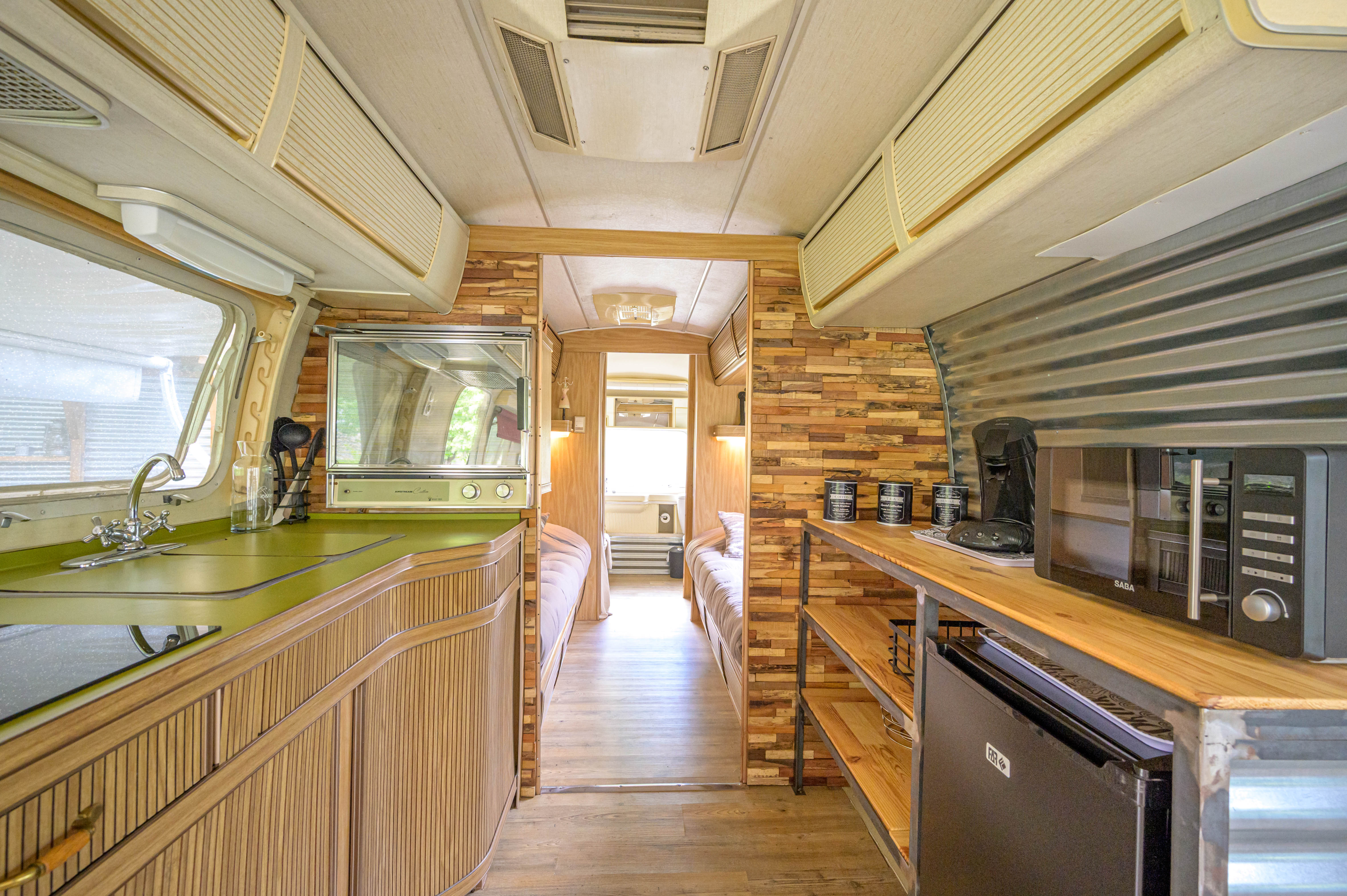 Caravane Airstream & SPA — Nuit cocooning à Hauterives (Drôme) à Hauterives — vue depuis la terrasse