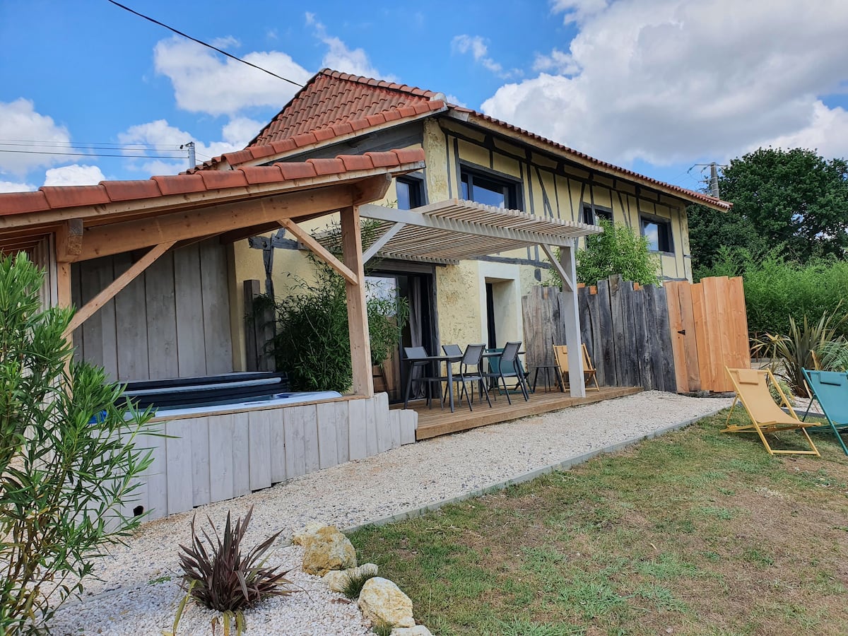 Un grand cottage écolodge au cœur des Midi-Pyrénées à Pallanne — chambre