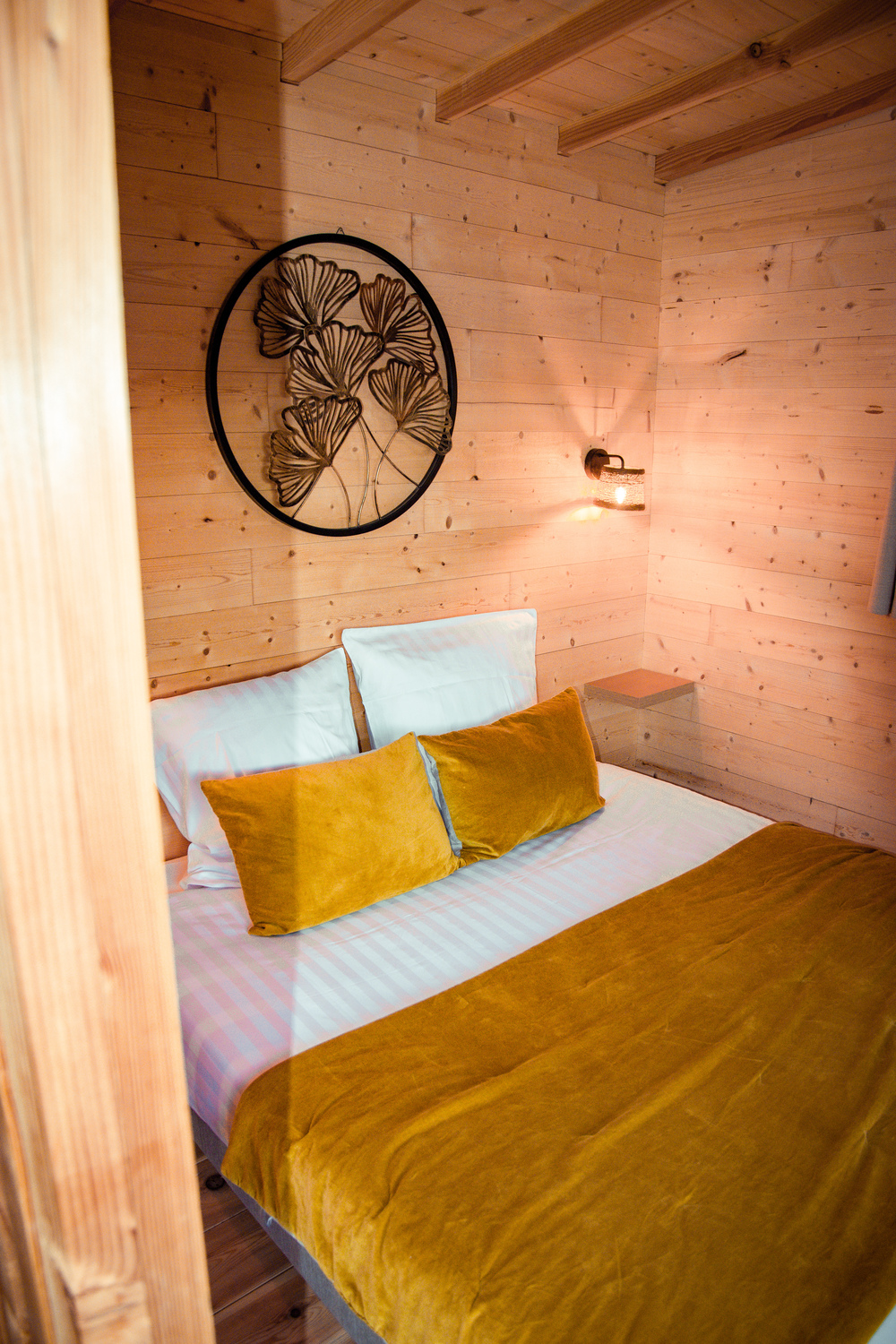 Cabane Spa Duo : une immersion sensorielle en Rhône-Alpes à Virignin — espace de vie