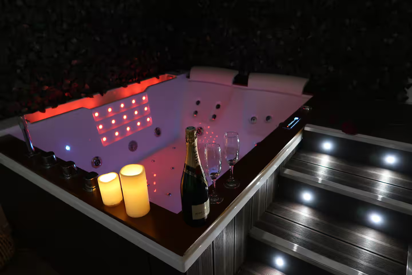 La Suite love room & Spa — Escapade romantique à Dieppe en Seine-Maritime à Dieppe — espace de vie