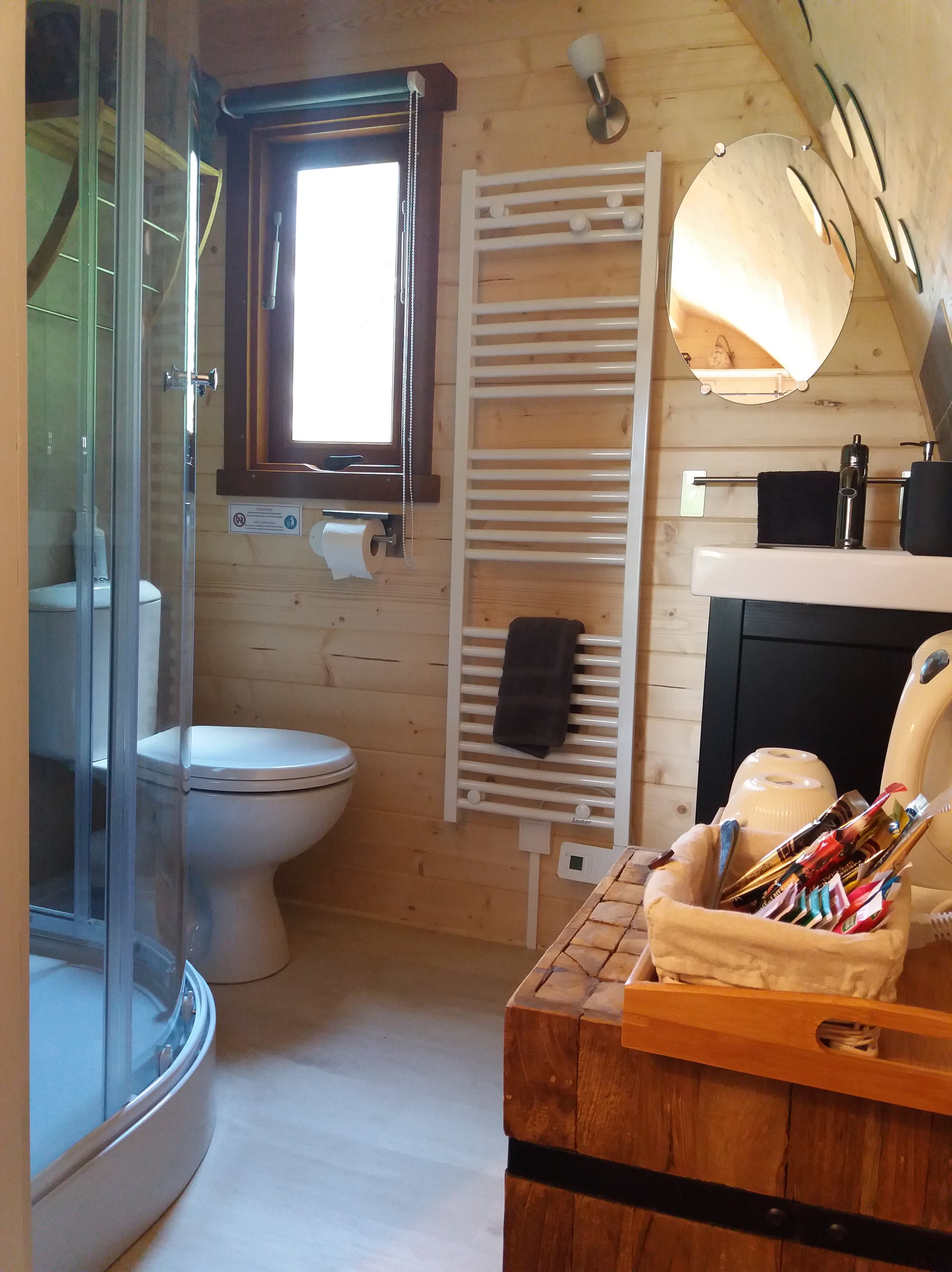 Mégapod la Bergerie Insolite — Pod avec jacuzzi à Ariège à Foix — environnement naturel