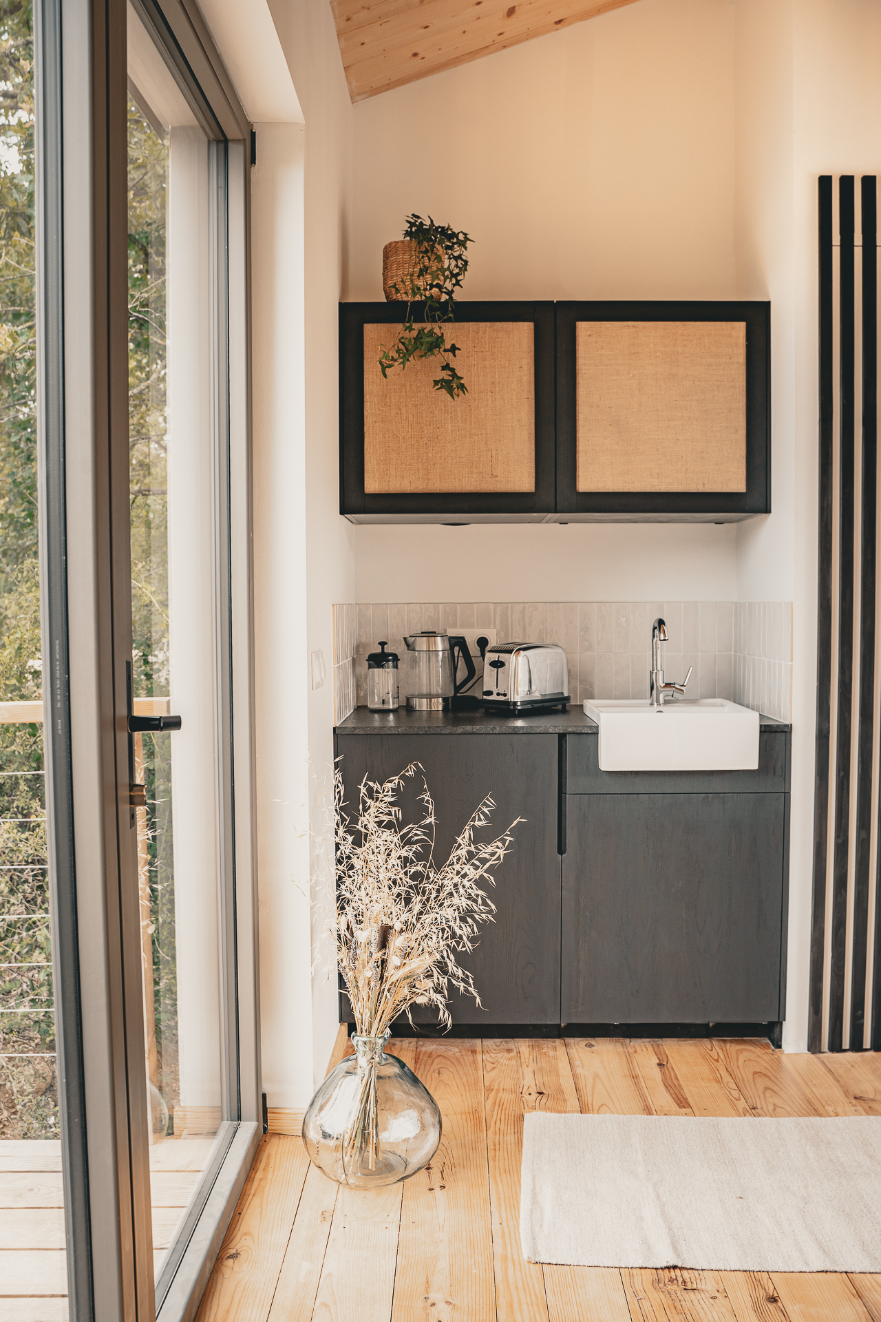 Le Séchoir : une cabane dans les arbres avec spa en Aquitaine à Laparade — vue depuis la terrasse