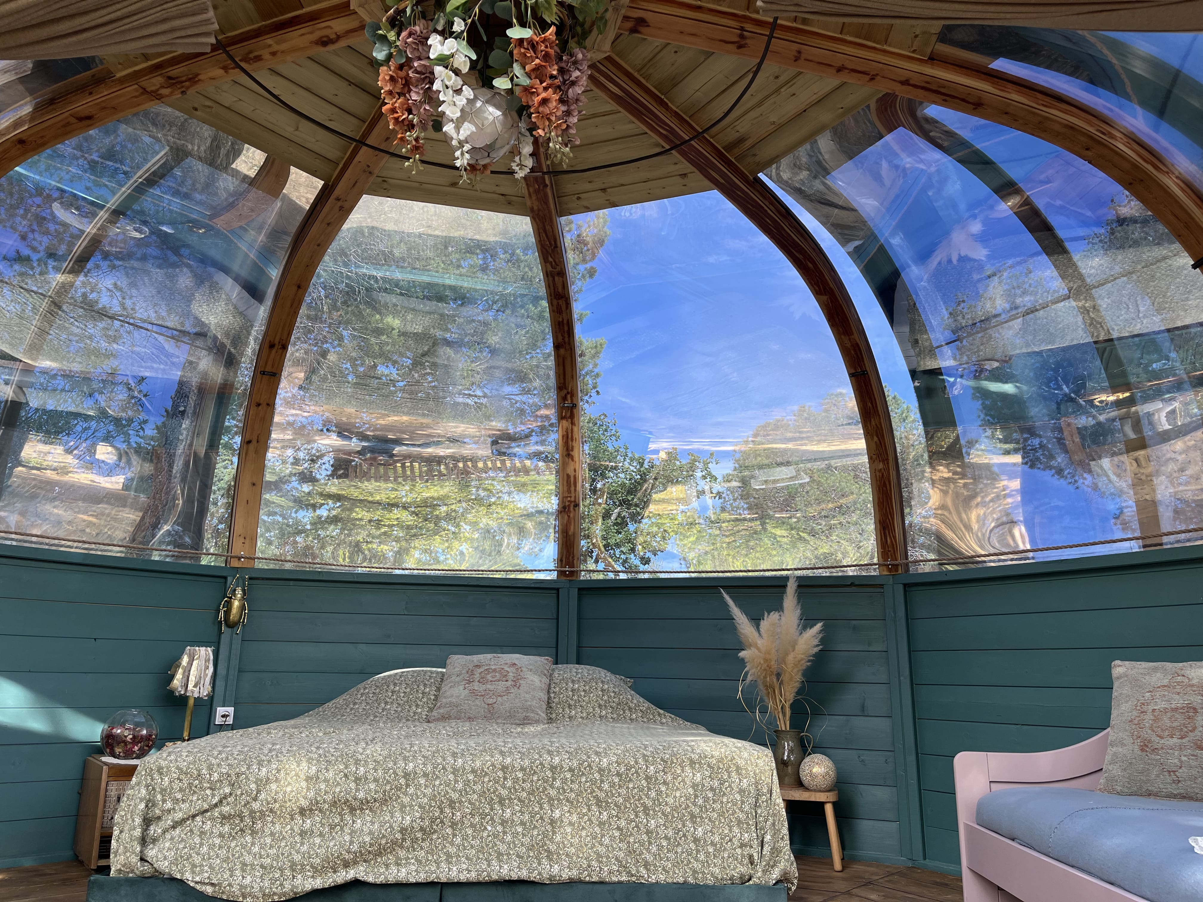 La Clochette et sa vue extraordinaire — Cabane dans les arbres avec spa à Pyrénées-Orientales à Perpignan — détail architectural