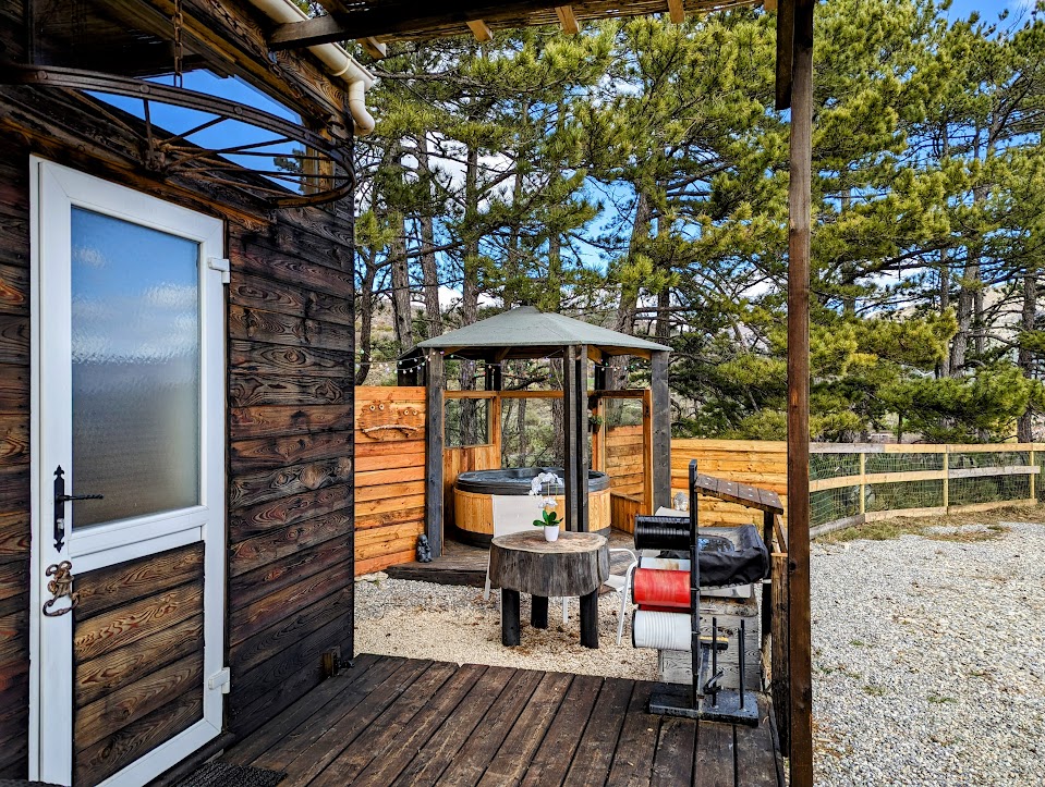 La Tiny de Peggy — Tiny House avec spa à Alpes-de-Haute-Provence à Sisteron — chambre