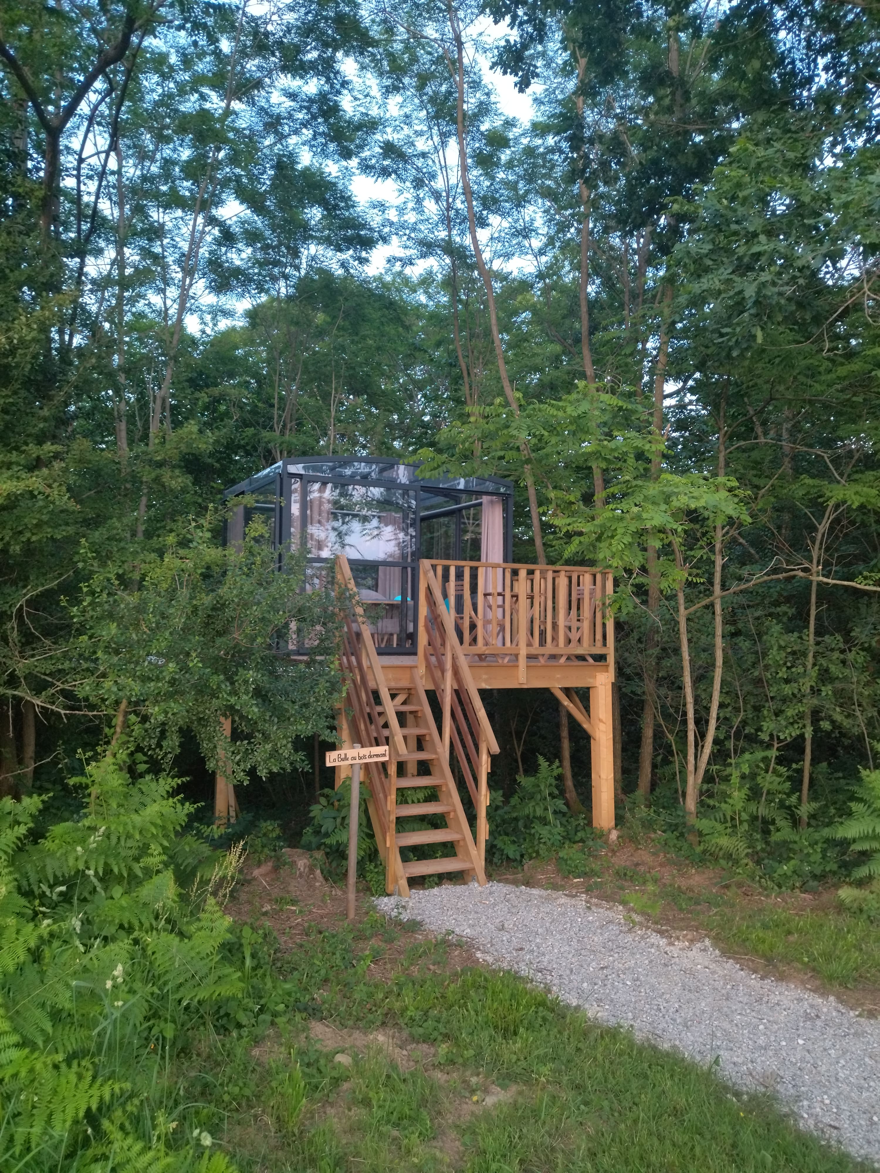 La Bulle au bois dormant — Nuit romantique avec spa à Haute-Garonne à Toulouse — chambre