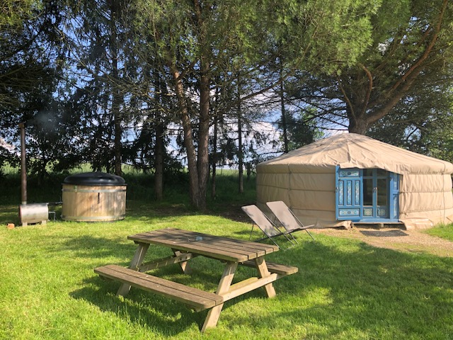 Évasion dans une yourte SPA Takhia au cœur de la nature