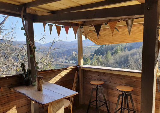 La Pyramide de l'Aigle : une expérience insolite en Lozère à Vebron — espace de vie