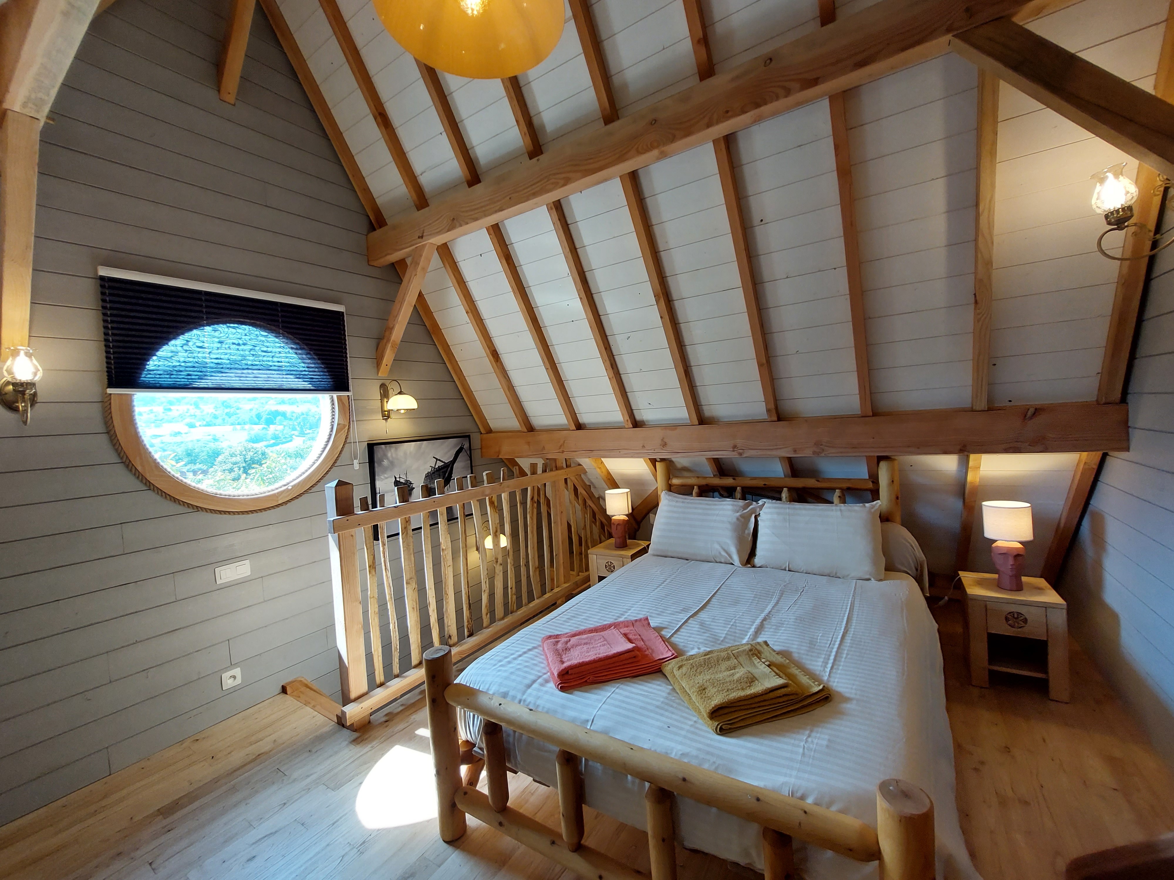 Cabane Asiatique — Séjour exotique avec spa à Vercors, Drôme à Saint-Jean-En-Royans — cuisine