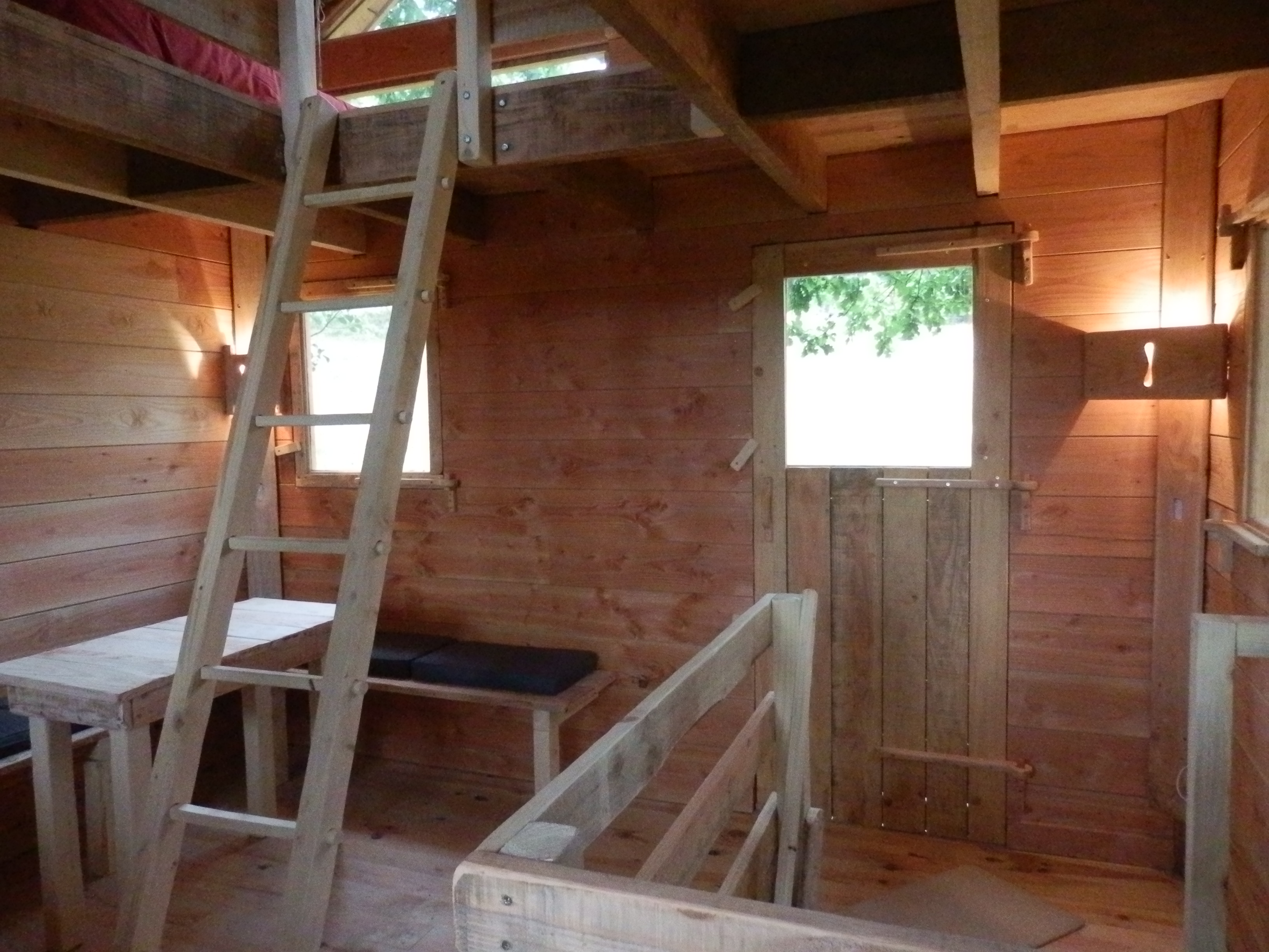 Cabane écolodge : une immersion en Bourgogne à Broye — vue depuis la terrasse