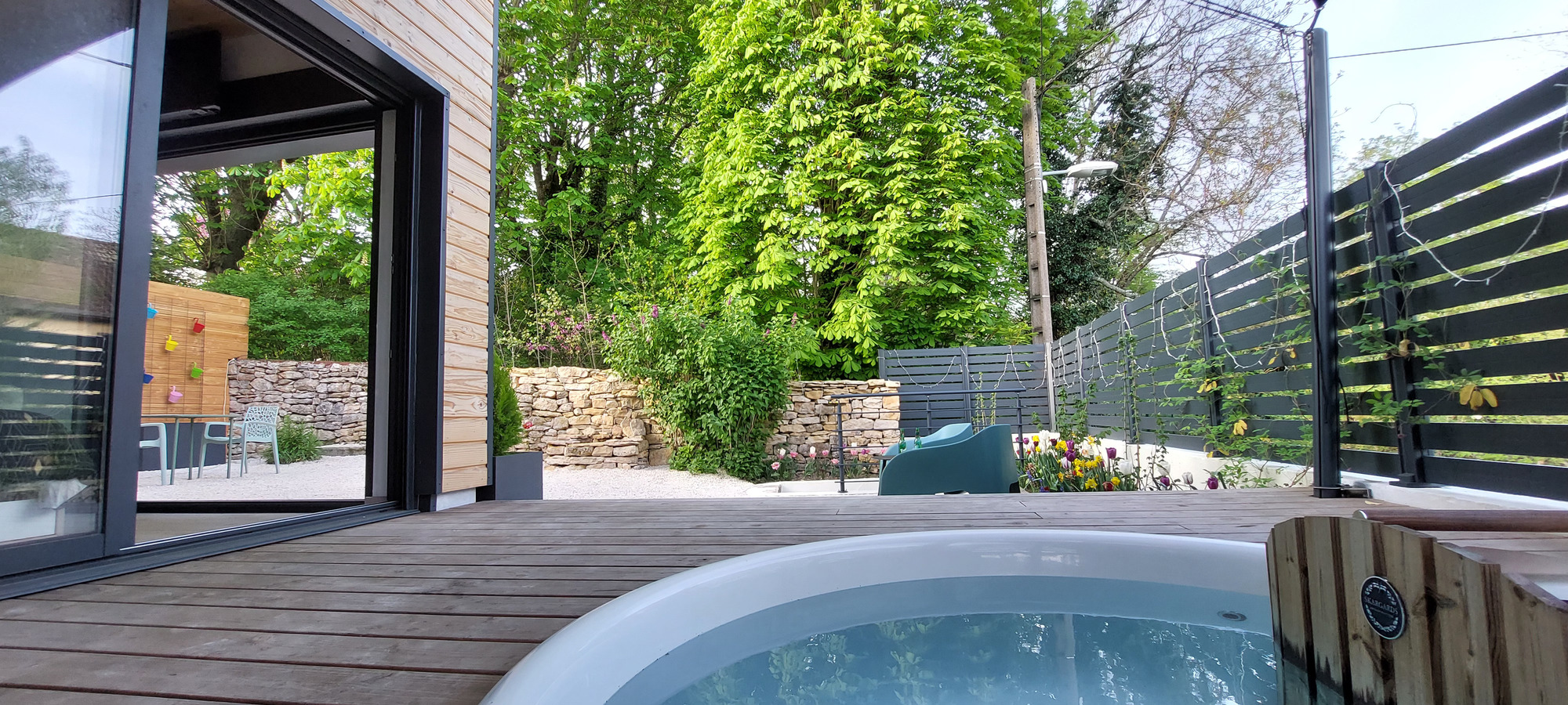 Cabane romantique, 1 chambre, avec jardin
