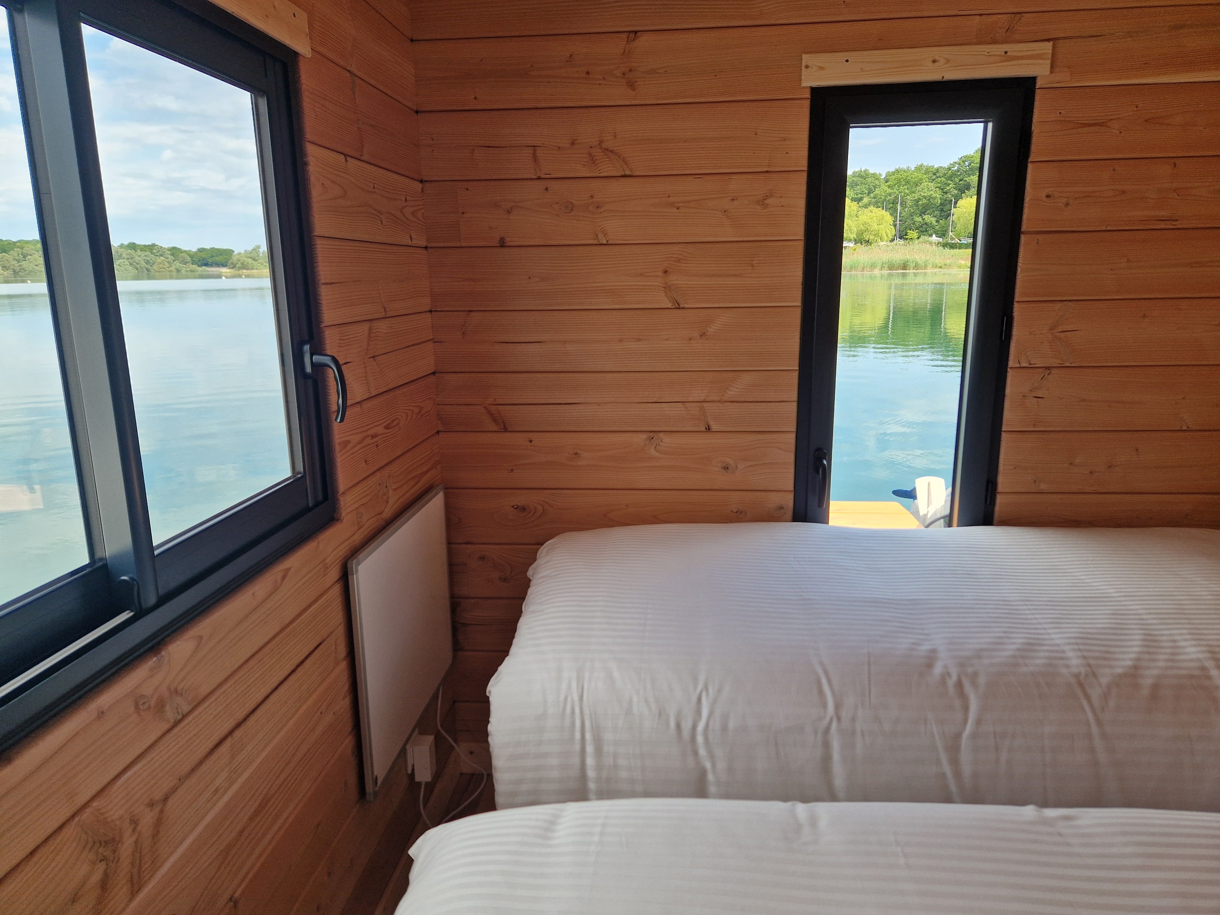 Fløtyll Nemours — Péniche avec spa à Haute-Marne à Chaumont — salle de bain