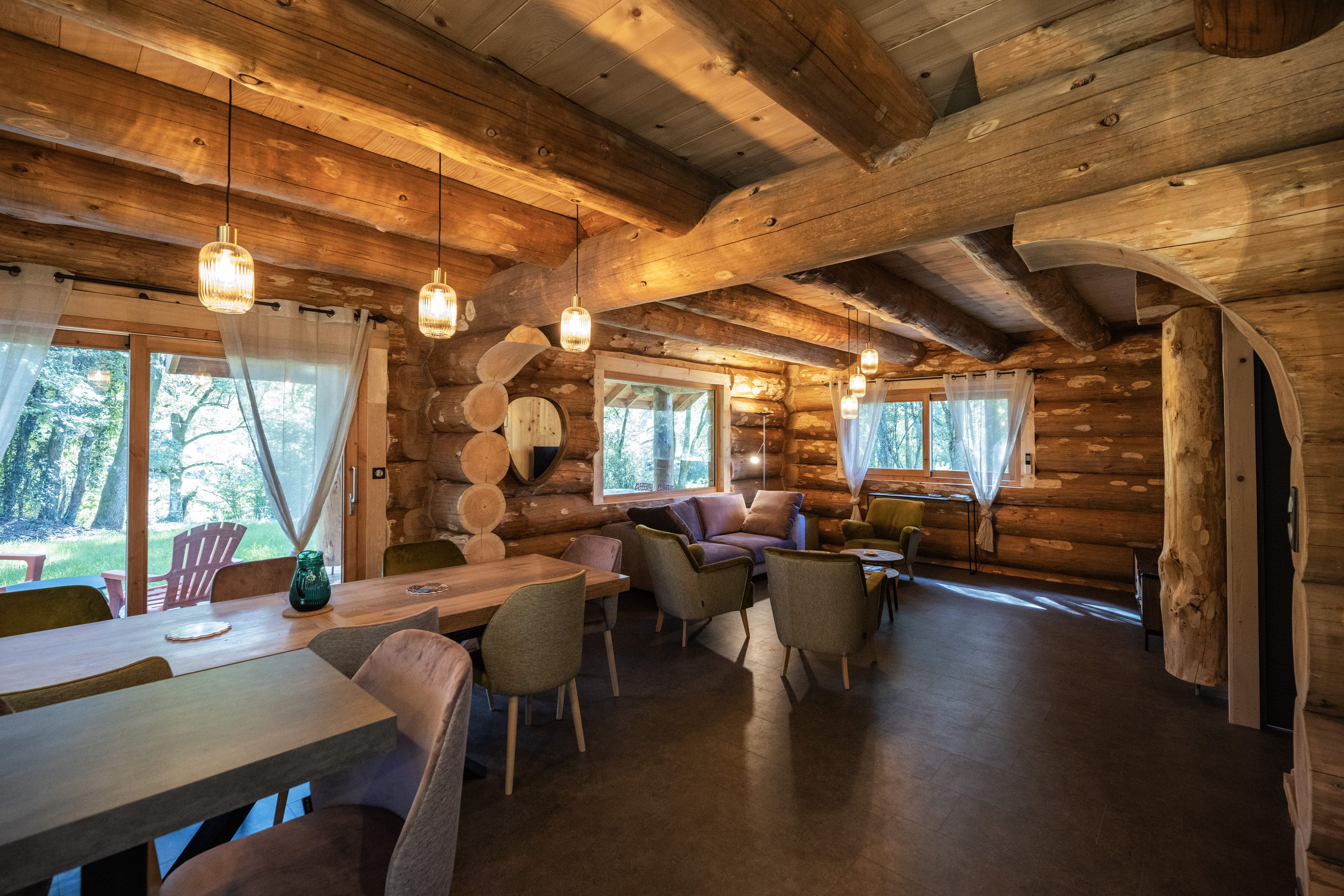 Gîte Le Vassivière : un chalet enchanteur en Limousin à Faux-La-Montagne — cuisine