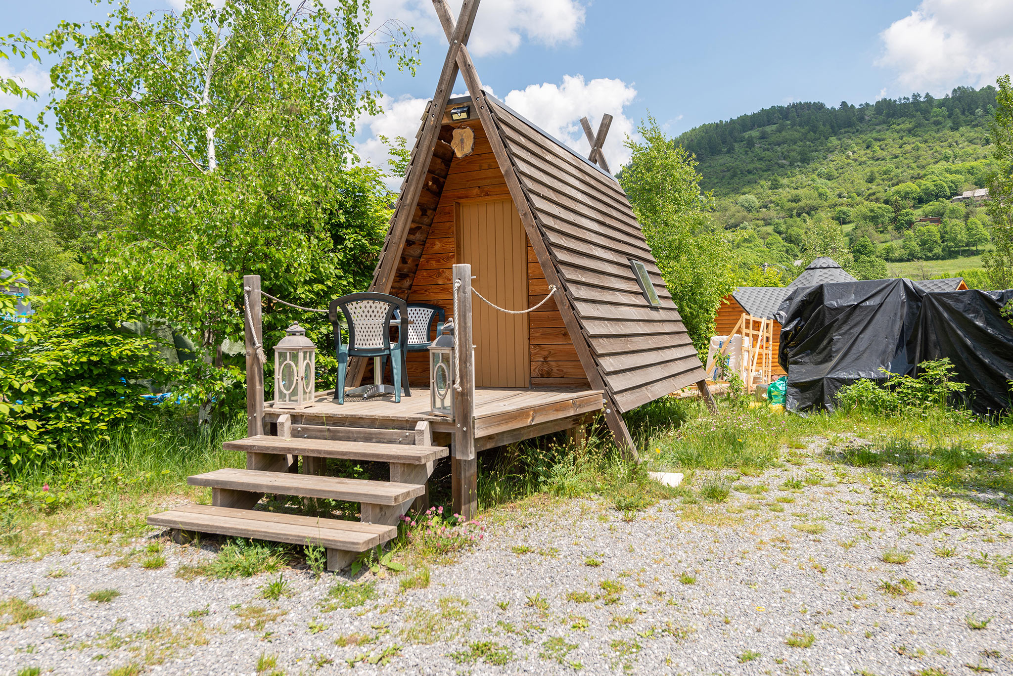 La Cabadienne — Cabane avec spa à Camping le Cians à Saint-Auban — chambre