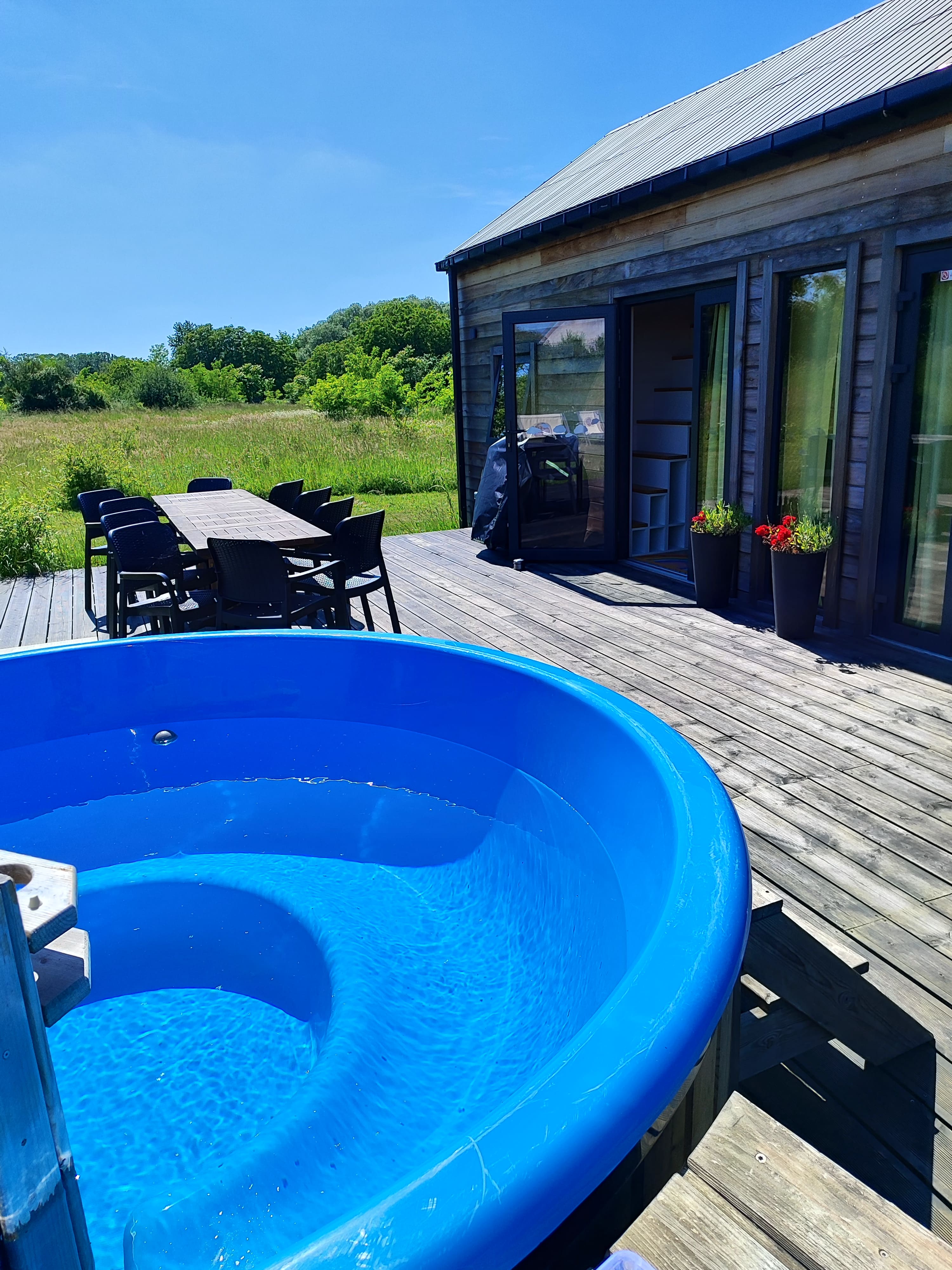 Cabane de l'Ecureuil — Écolodge avec bain nordique à Loir-et-Cher à La Ferté-Imbault — espace de vie