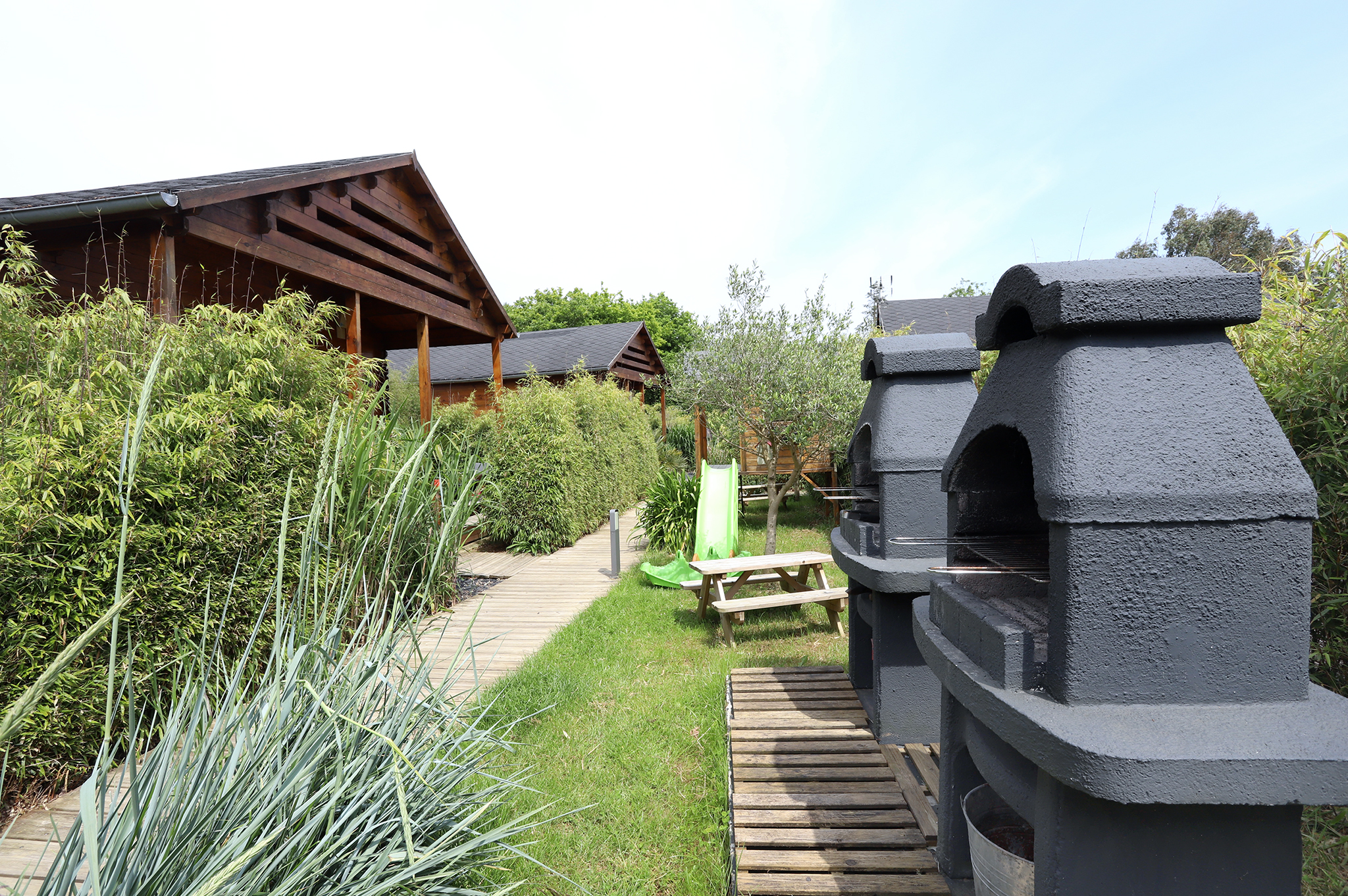 Le Cottage avec spa PRIVATIF n°1 — Chalet avec spa à Côtes-d'Armor à Ploufragan — vue depuis la terrasse