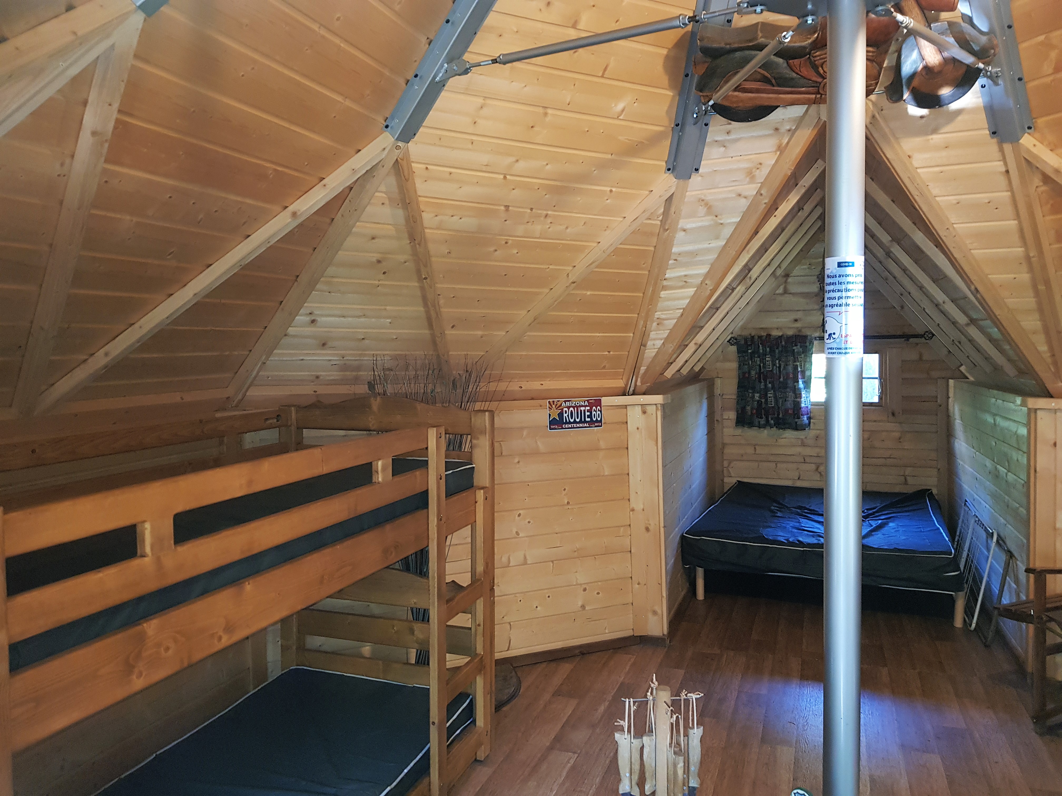 Un refuge Kota pour une expérience unique en pleine nature à Saint Martin De Queyrières — vue depuis la terrasse