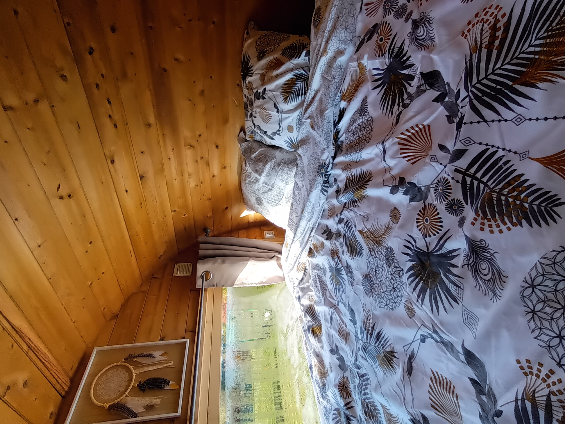 Le Tonneau — Nuit insolite avec spa à 2 en Aube à Troyes — chambre