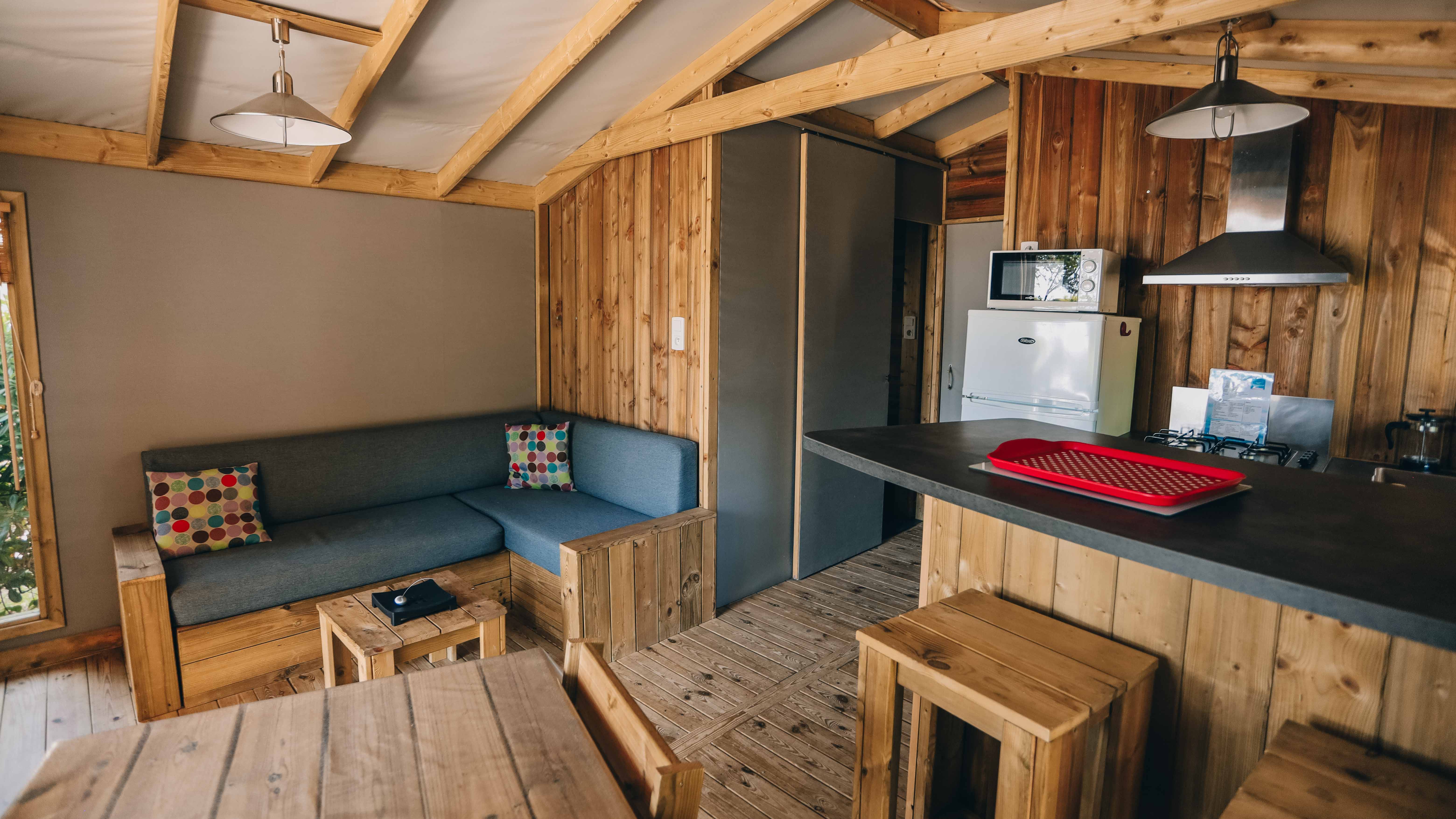 Lodge Premium : un safari en Poitou-Charentes à Les Portes-En-Ré — détail architectural