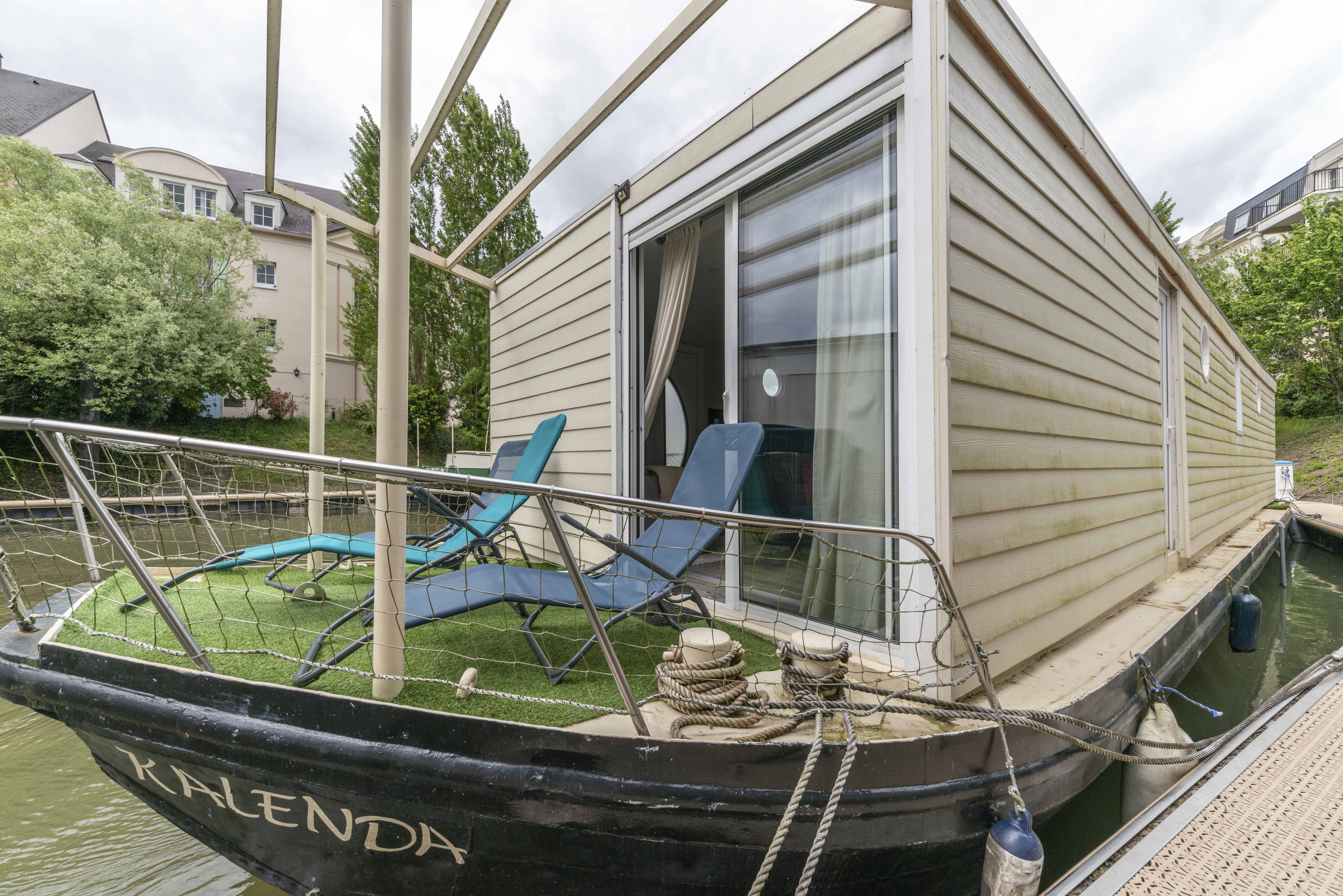 Évasion sur l'eau : House Boat insolite à Cergy à Cergy — chambre