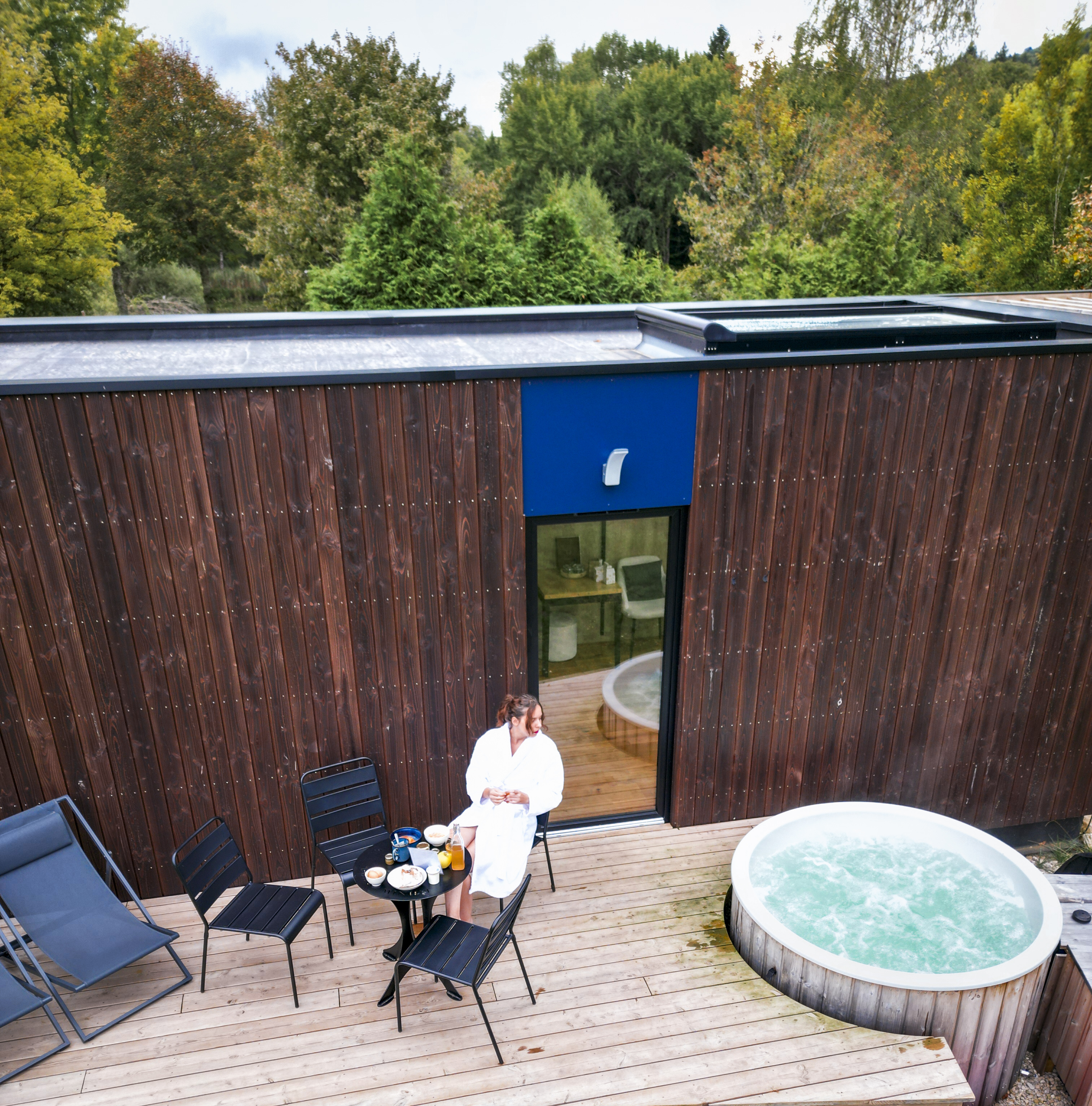 Lodge Famille sur Terre & Spa : une évasion sensorielle en Rhône-Alpes à Plateau D'hauteville — salle de bain