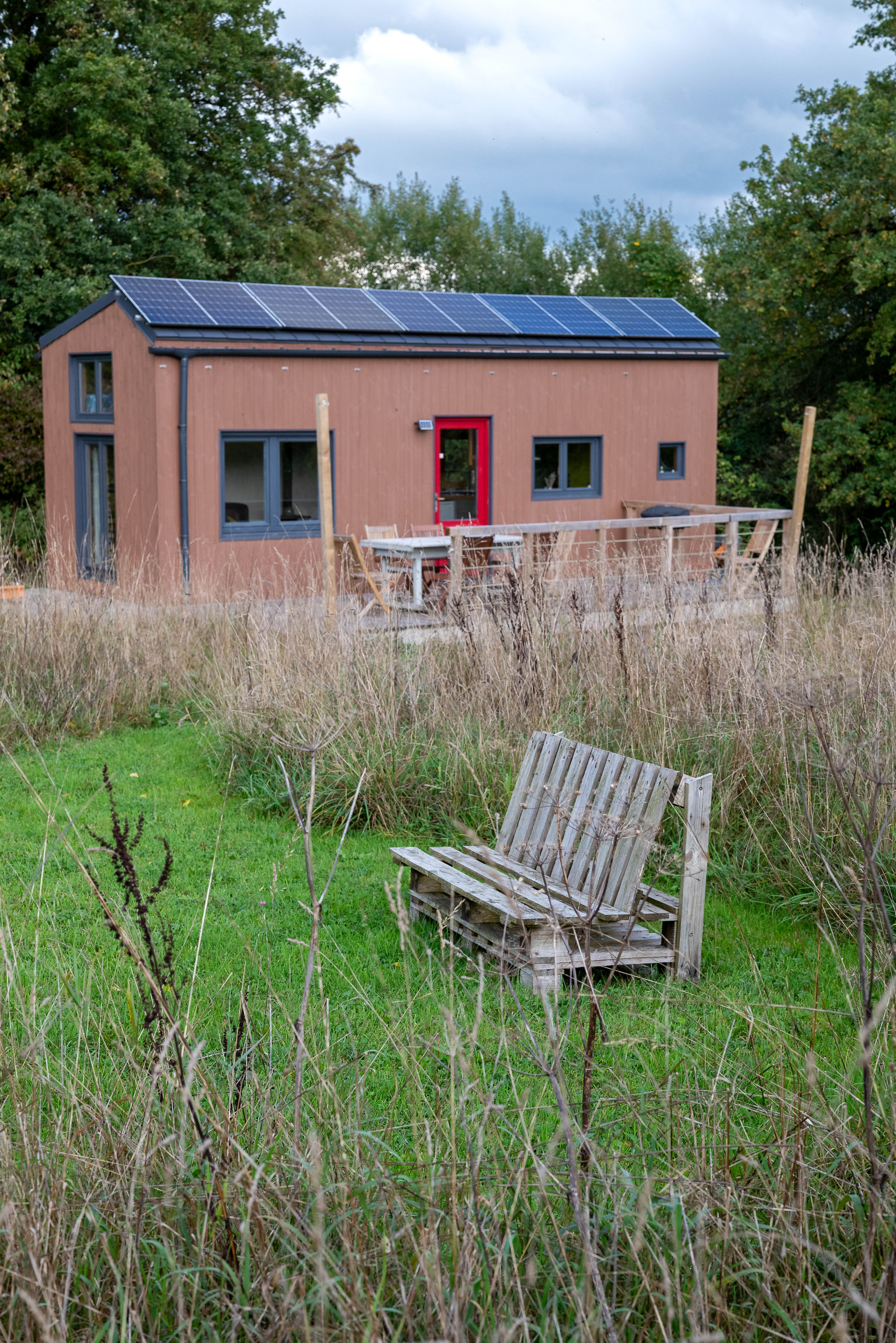 Photo 4/9 — Tiny House « Les Jours Heureux Tiny House — Séjour avec terrasse plein sud à Namur » à Namur Wallonie
