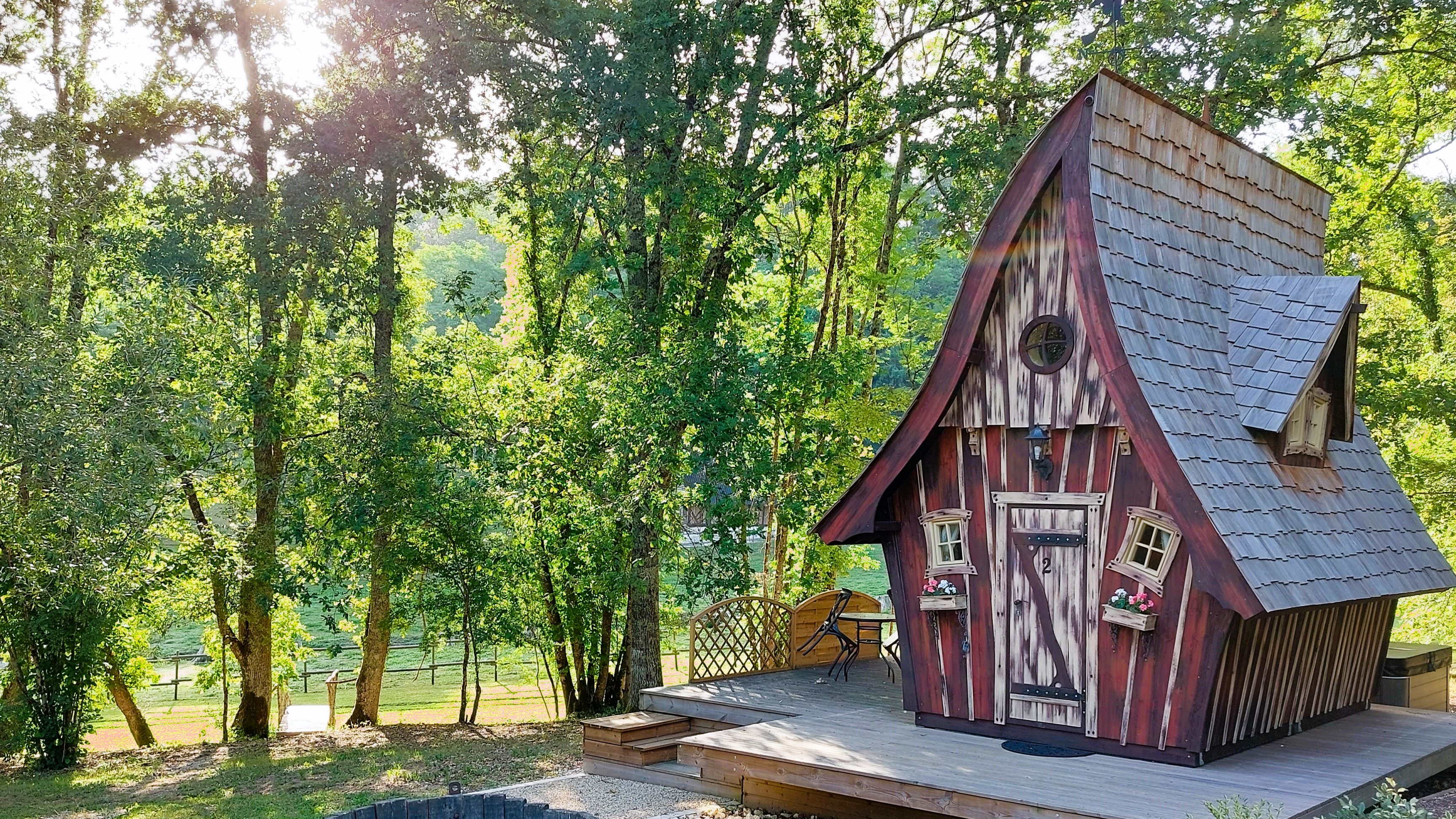 La Cabane Le Vieux Grimoire & Spa : une évasion sensorielle en Aquitaine