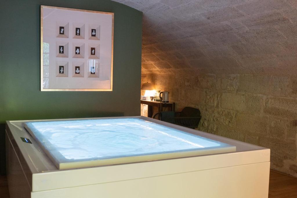 Impériale 5,25 — Suite avec spa à Saint-Émilion en Gironde à Saint-Émilion — cuisine