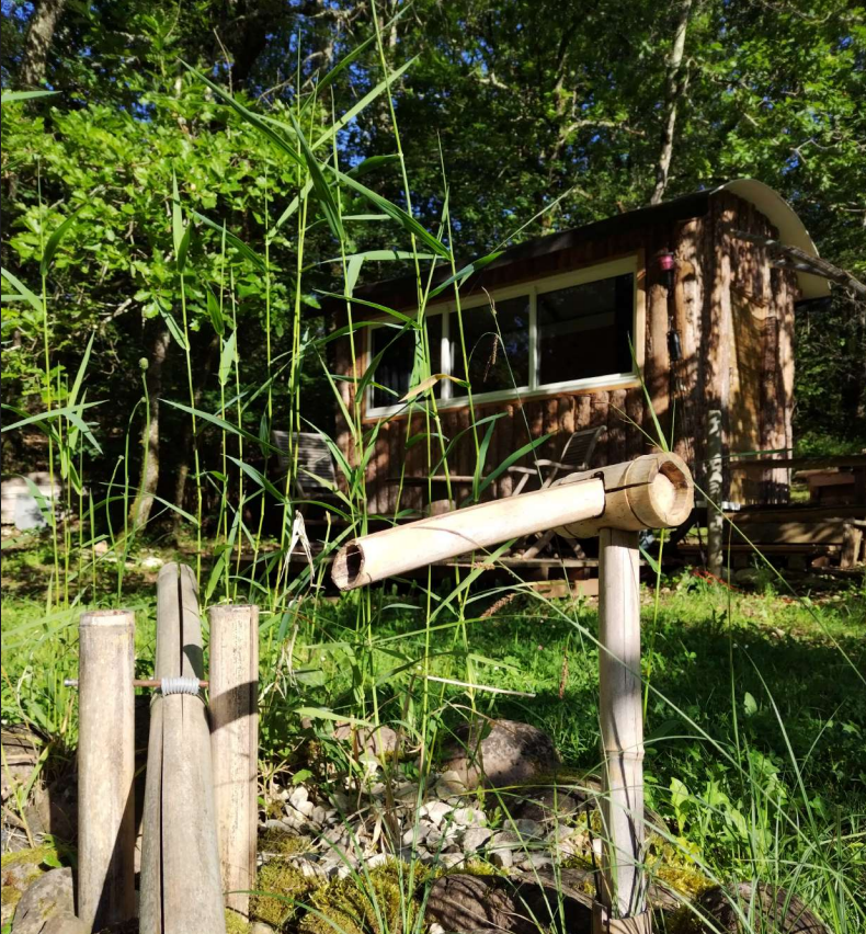 La Roulotte de l'Echappée Sauvage — Séjour relaxant avec spa à Lot-et-Garonne à Agen — vue intérieure