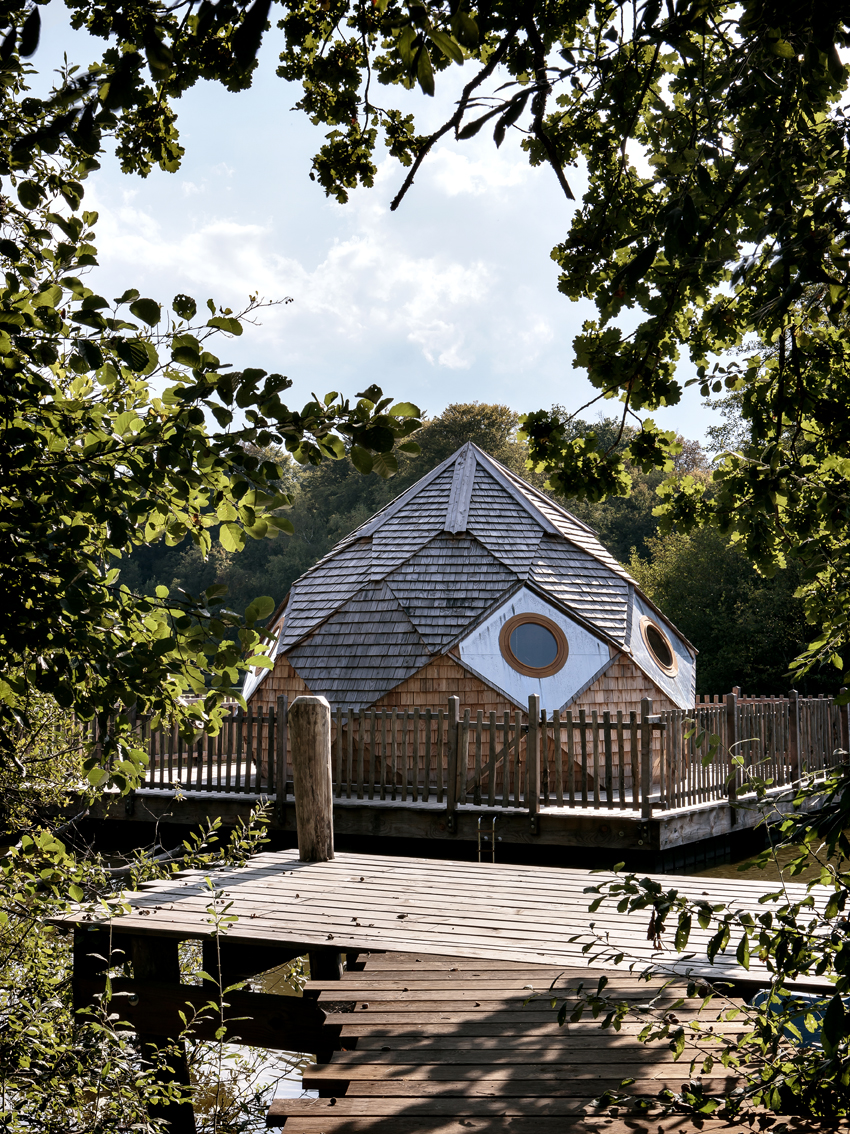 Cabane Emeraude : une évasion flottante en Franche-Comté à Joncherey — espace de vie