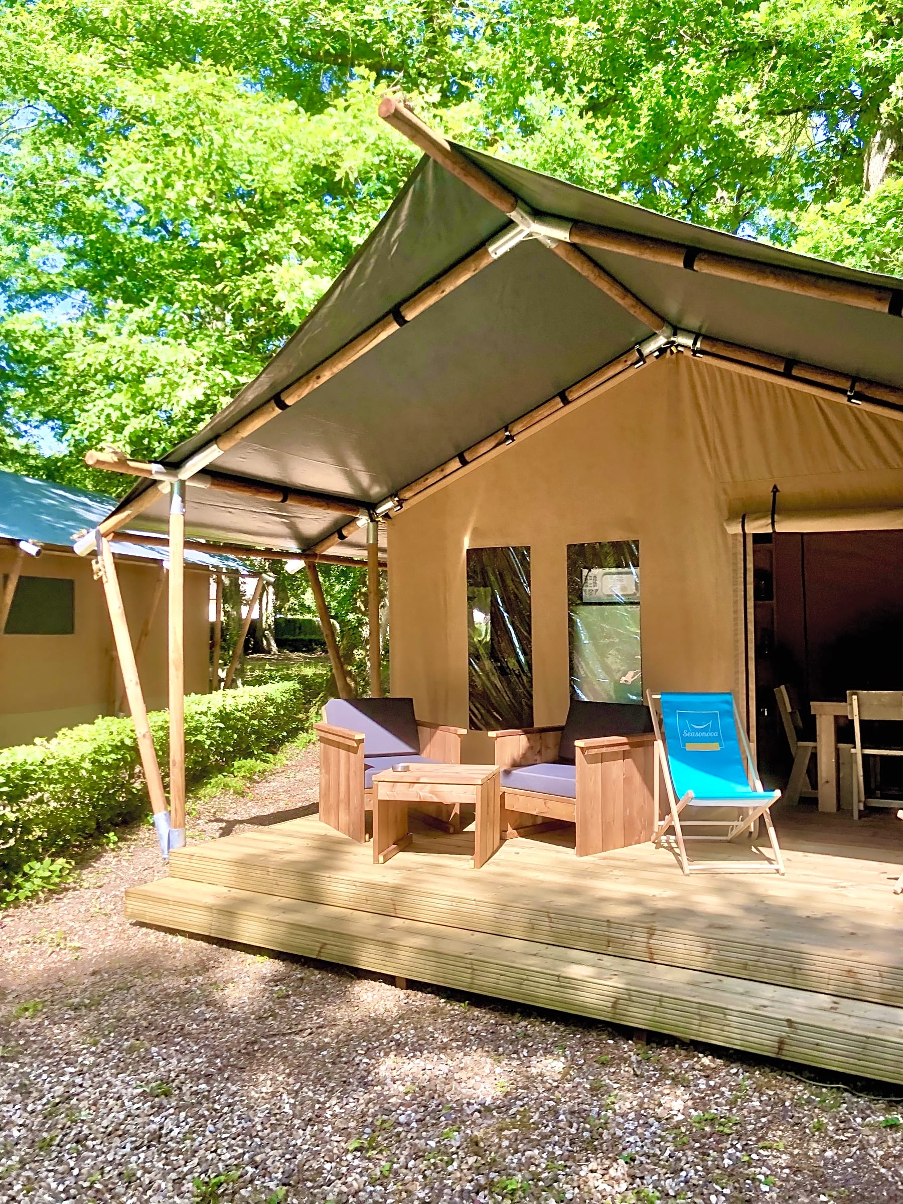 SLOW LODGE — Tente avec spa à la Forêt en Sarthe à Saint-Calais — vue intérieure