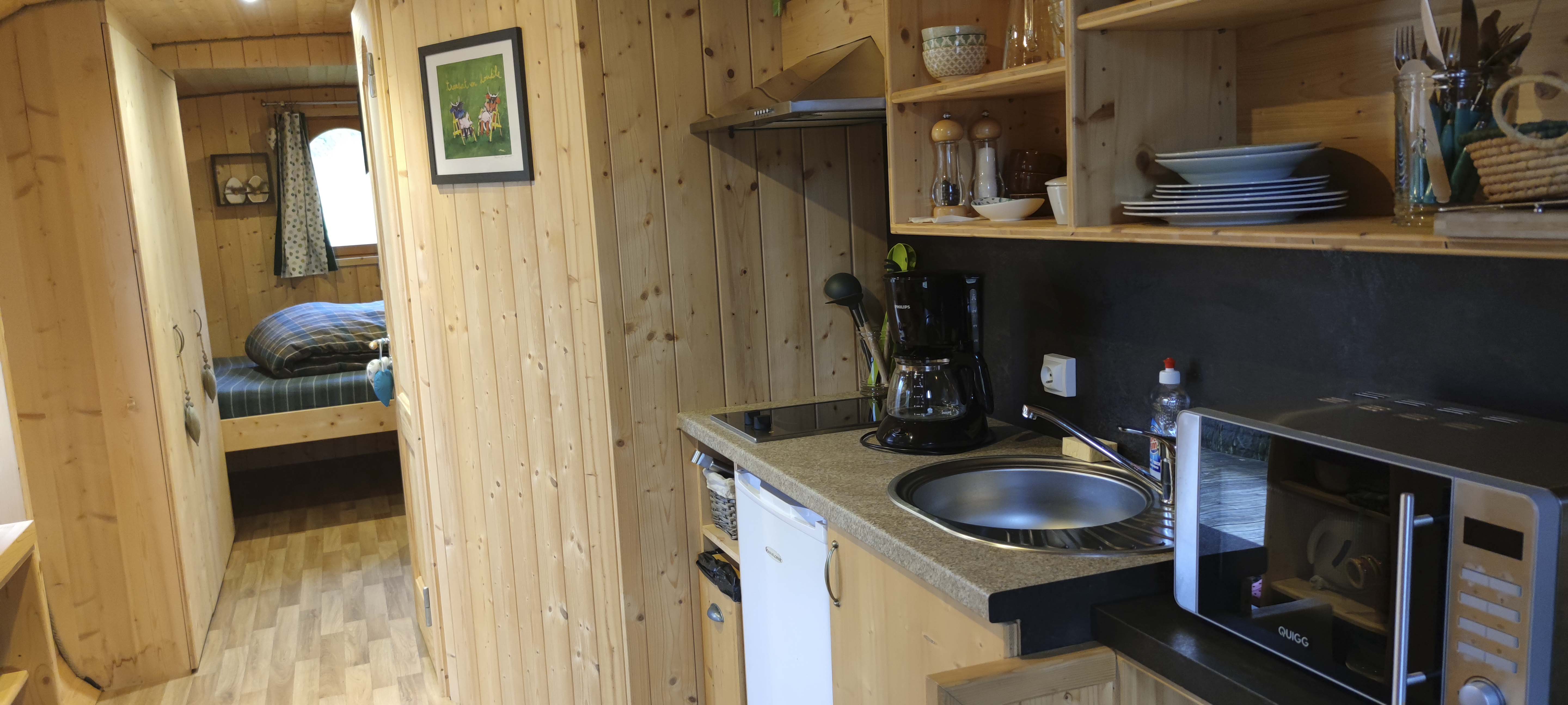 Évasion en roulotte au cœur de la Lorraine à Raon Aux Bois — cuisine