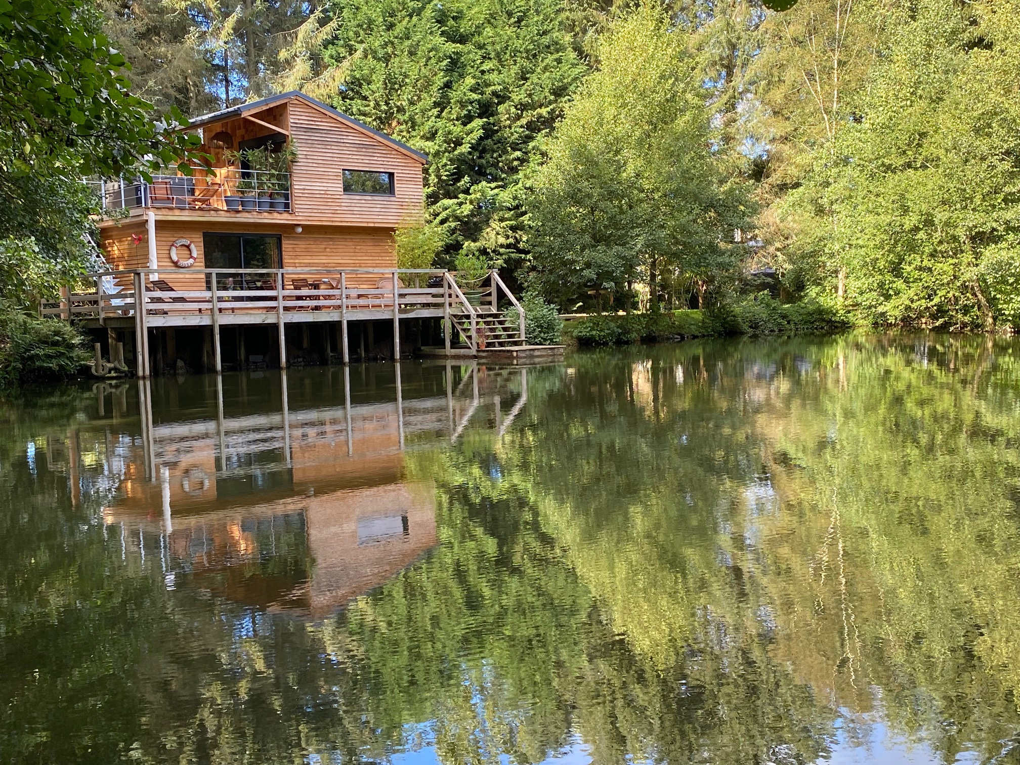 Chalet Spa sur pilotis — Cabane sur pilotis avec spa à Ille-et-Vilaine
