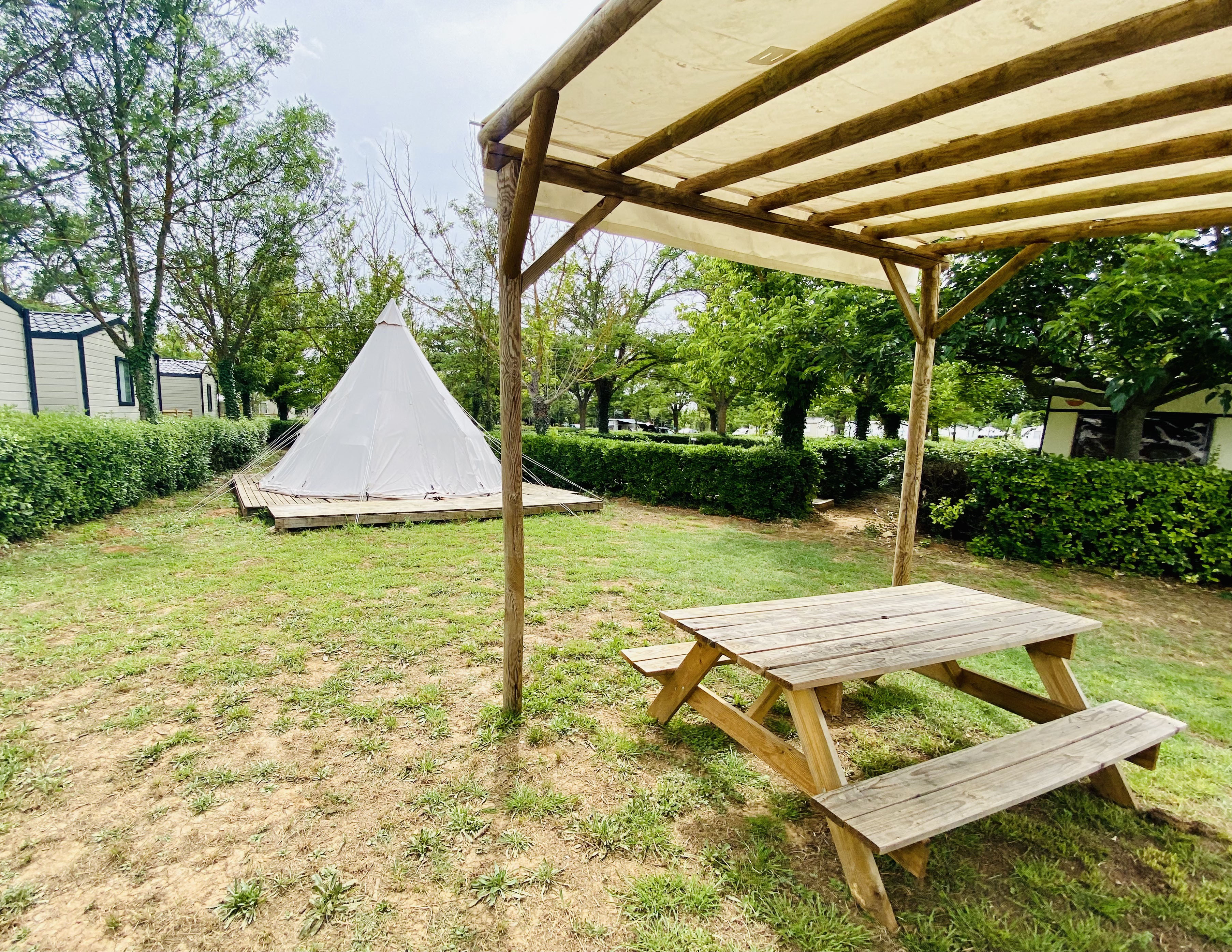 Tente insolite tipi 2/4p — Séjour authentique au Camping Paradis en Hérault