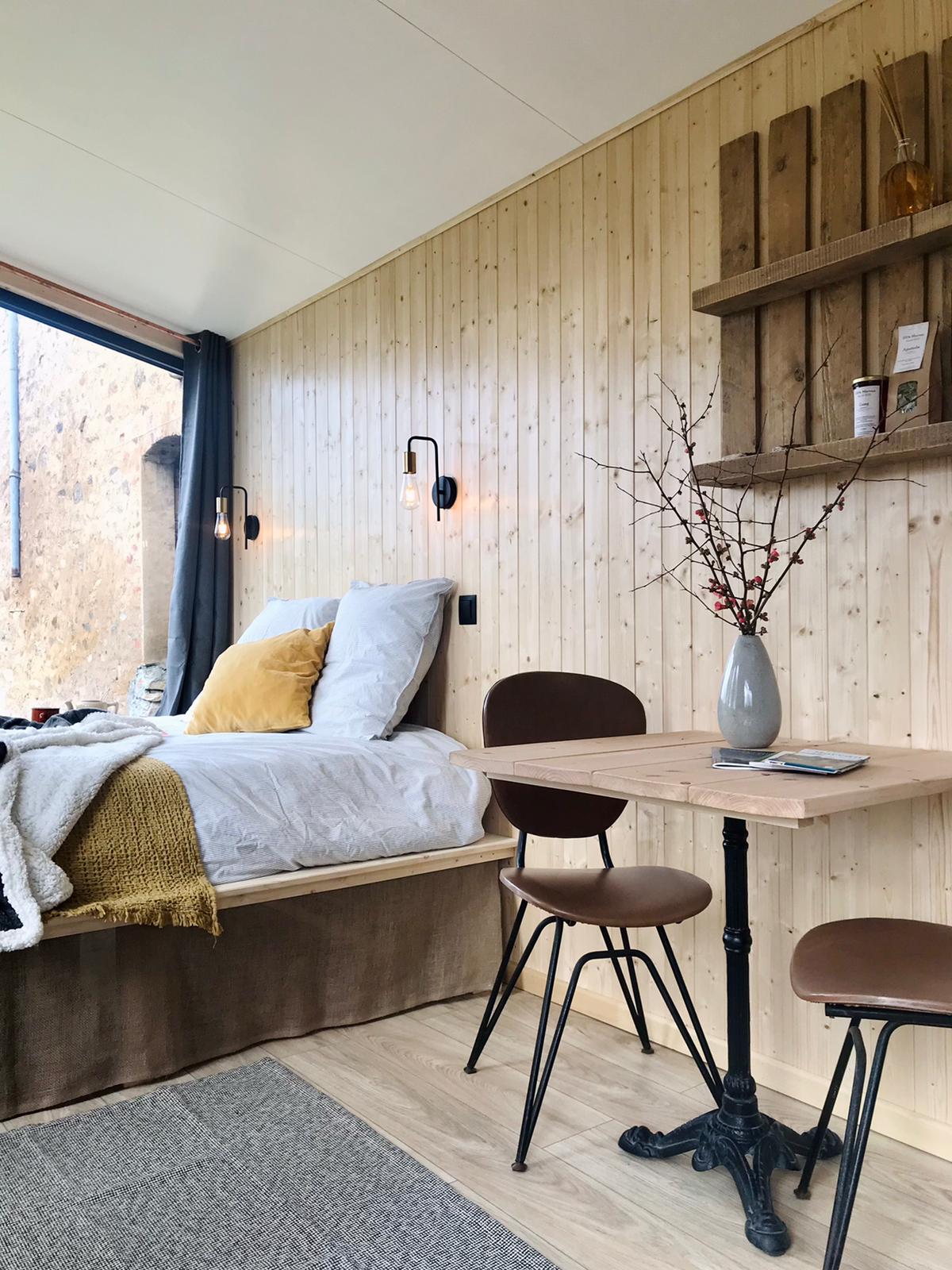 Tiny house moderne au cœur du Morvan à Bussières — chambre