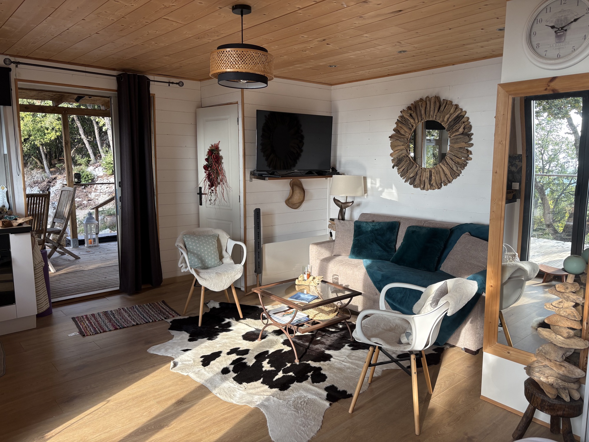 Le Refuge des Etoiles & Spa privatif — Cabane avec spa à Mons (Var) à Mons — chambre