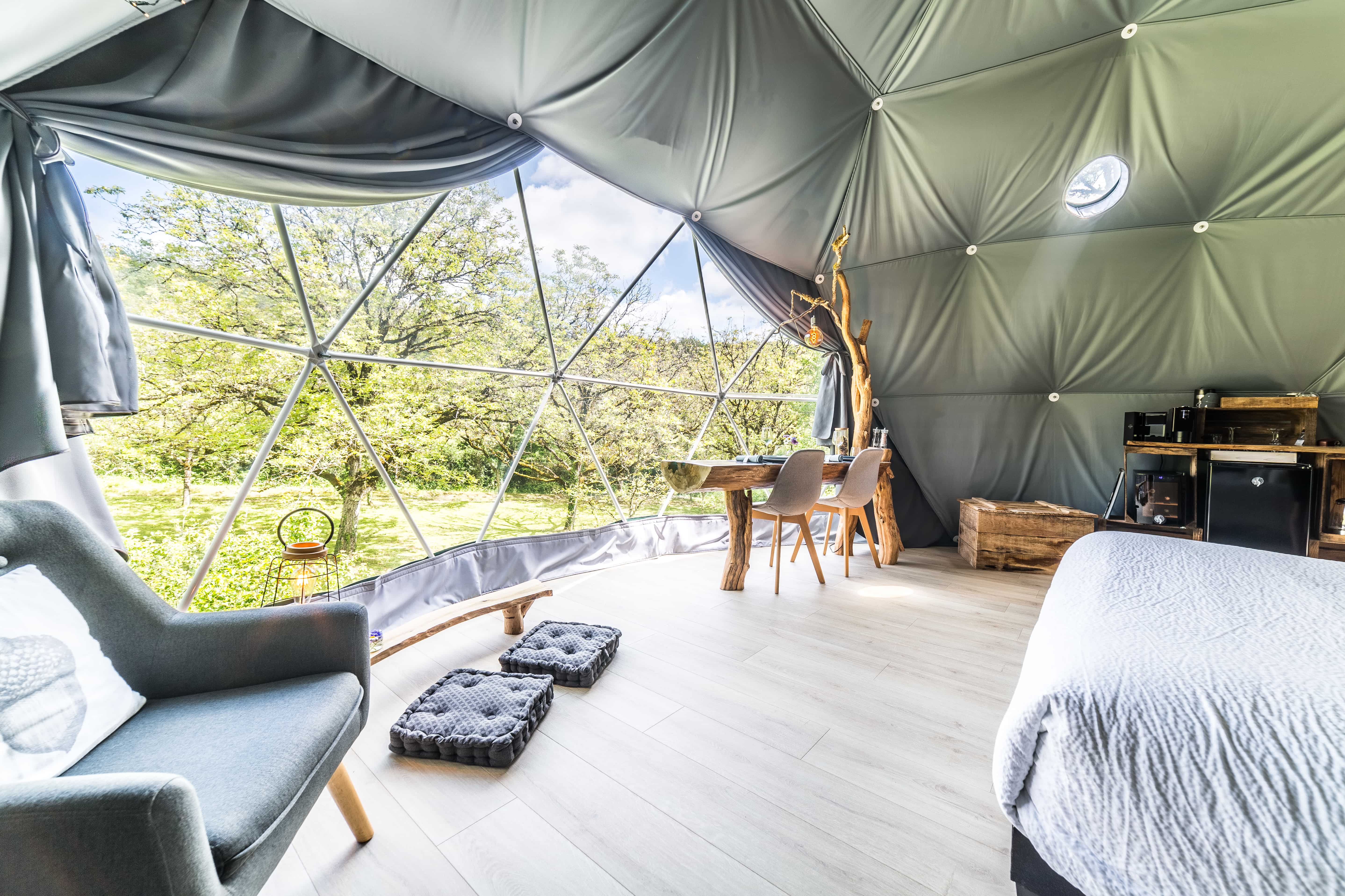 Un dôme romantique pour une escapade en Aquitaine à La Dornac — chambre