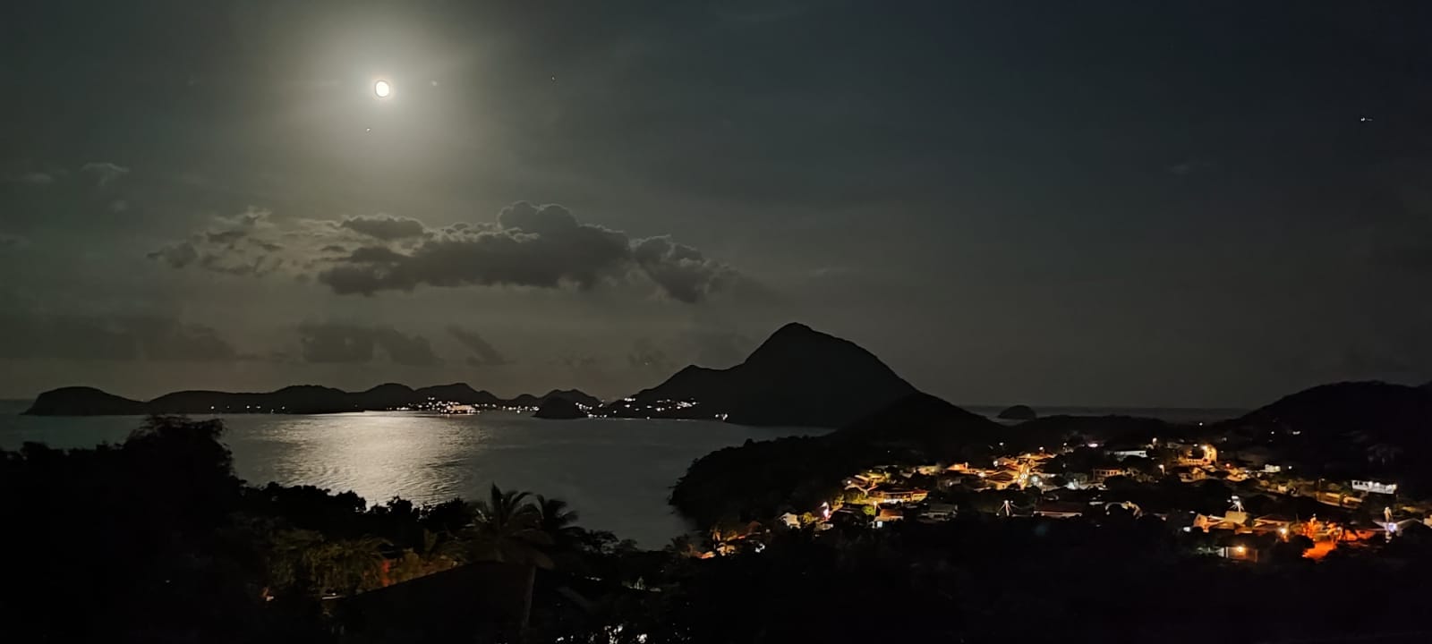 Ti Kaz Anoli : une cabane au cœur de la Guadeloupe à Terre-De-Bas — détail architectural