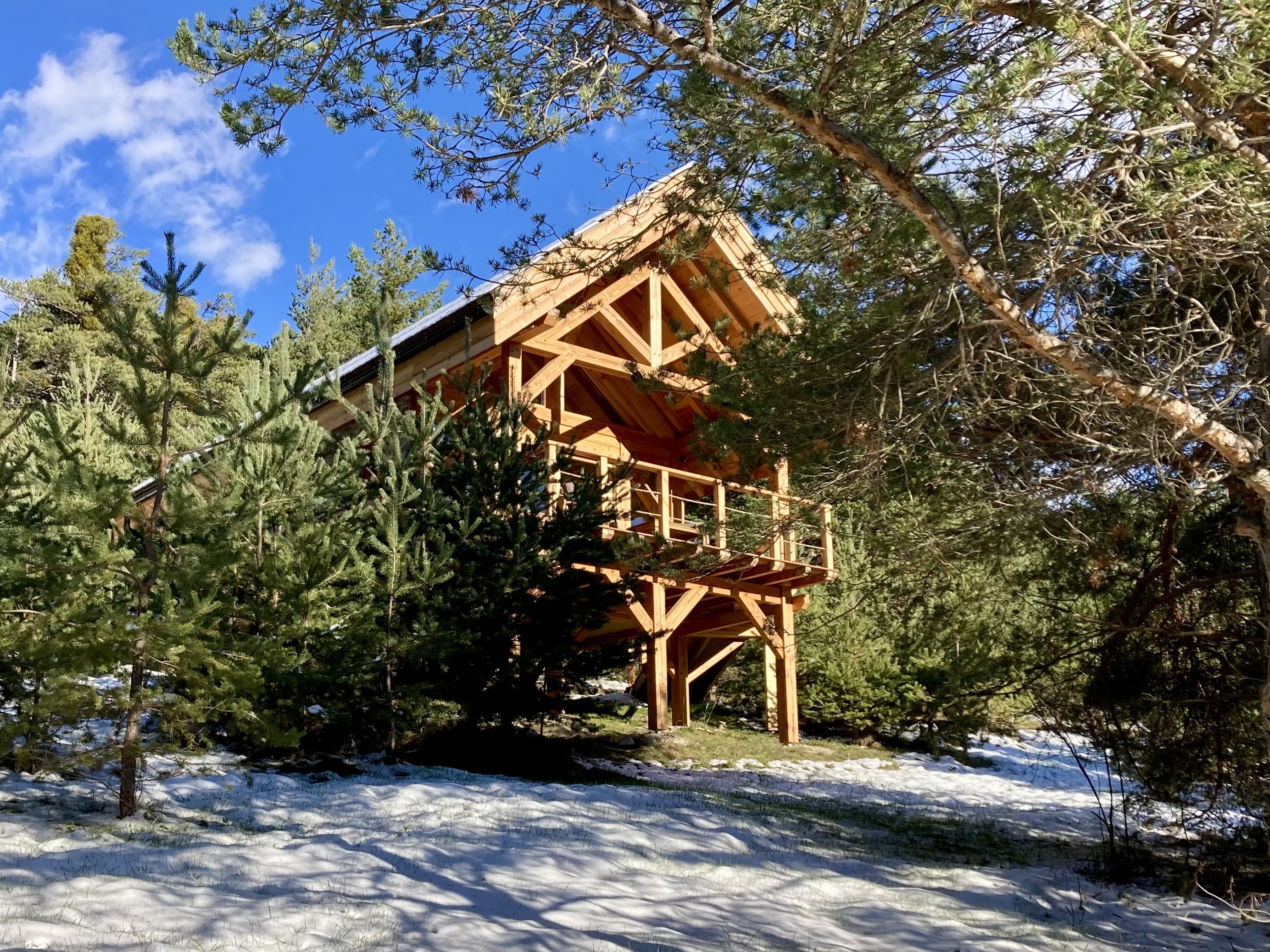 Chalet l'Envol - Spa privatif : une cabane sur pilotis en pleine nature à Chorges — vue intérieure