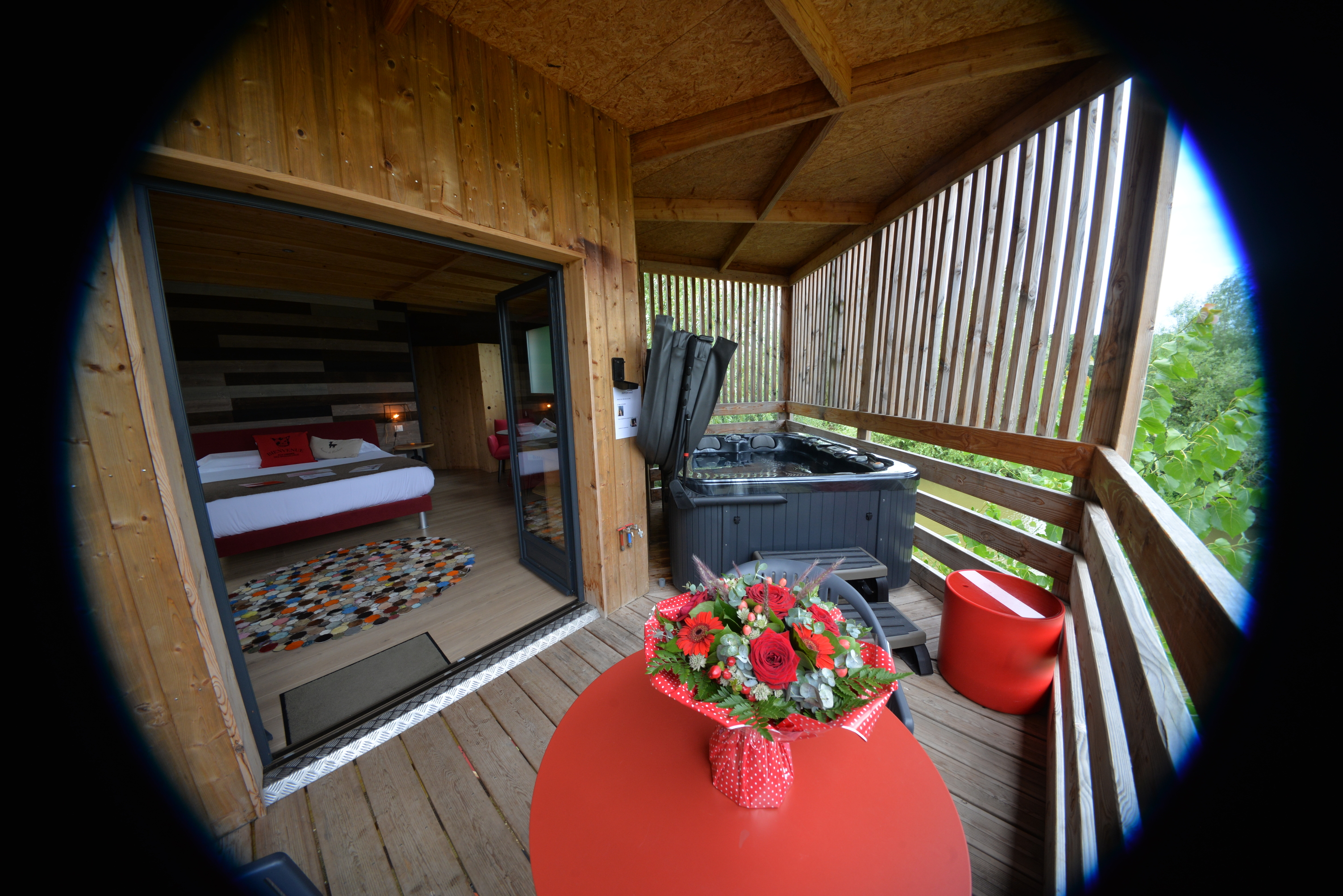 Lodge sur pilotis Duo avec spa et sauna privatif en Bourgogne